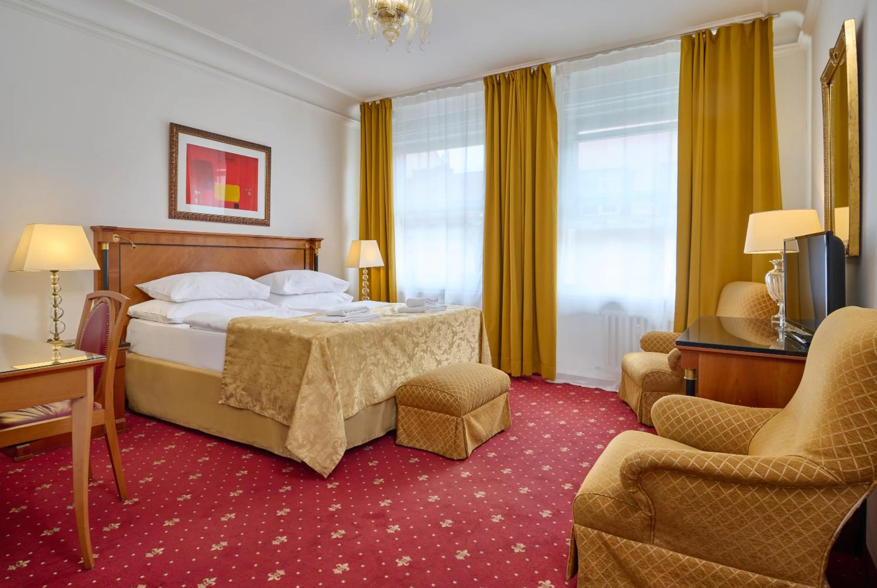 Bedroom, Bed in Hotel Bologna