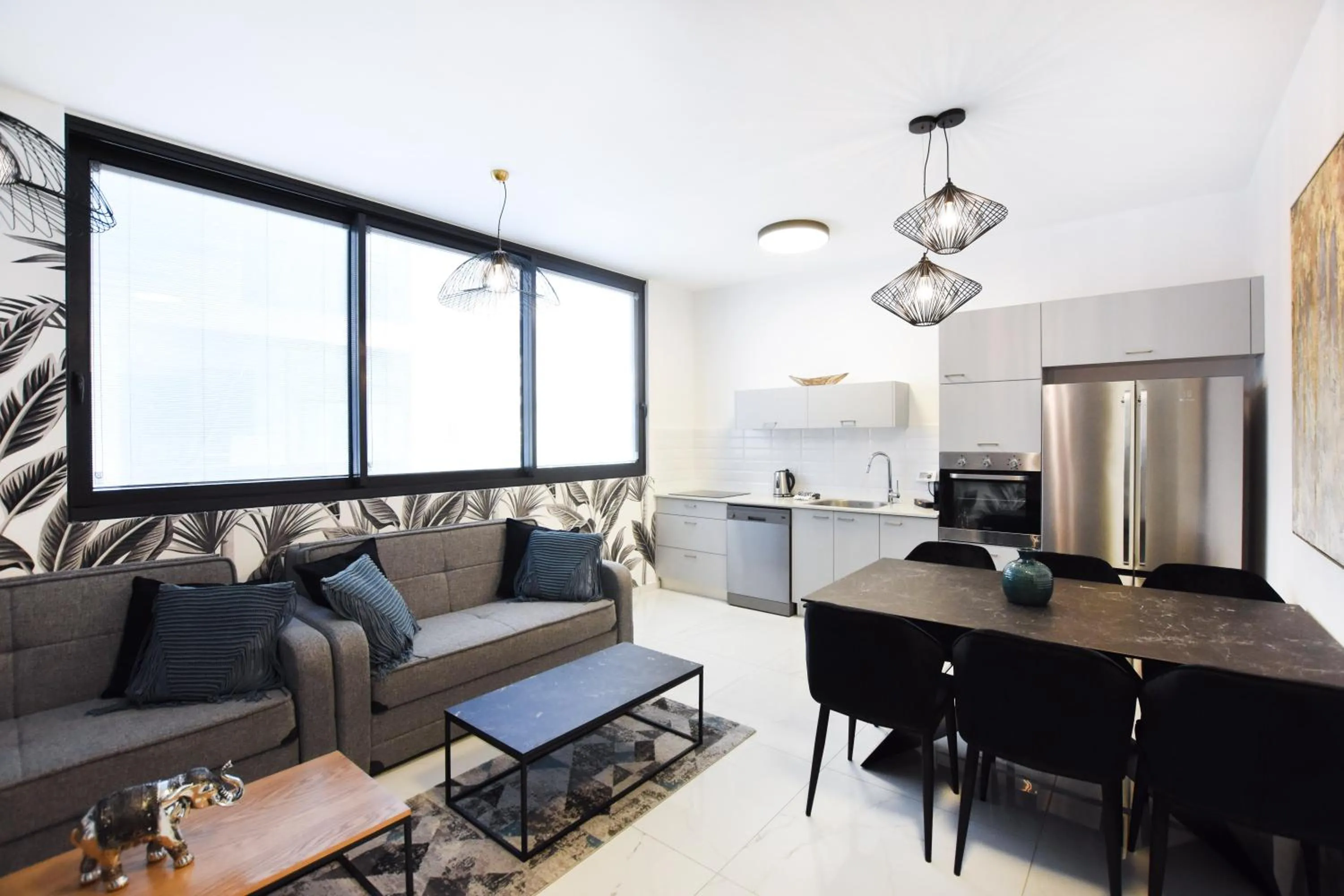 Living room in Palm 1BR next to Gazoz Beach by HolyGuest
