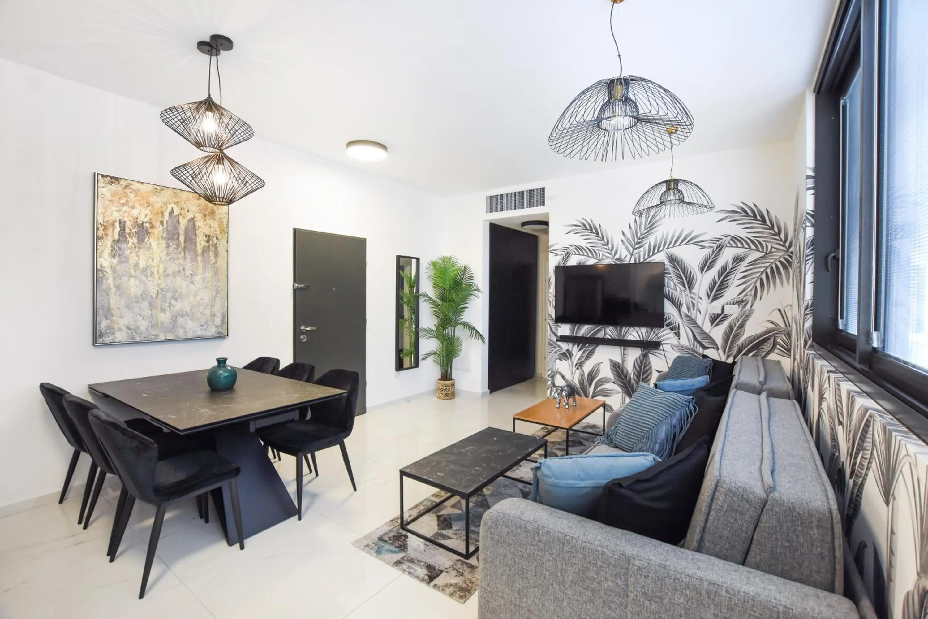TV and multimedia in Palm 1BR next to Gazoz Beach by HolyGuest