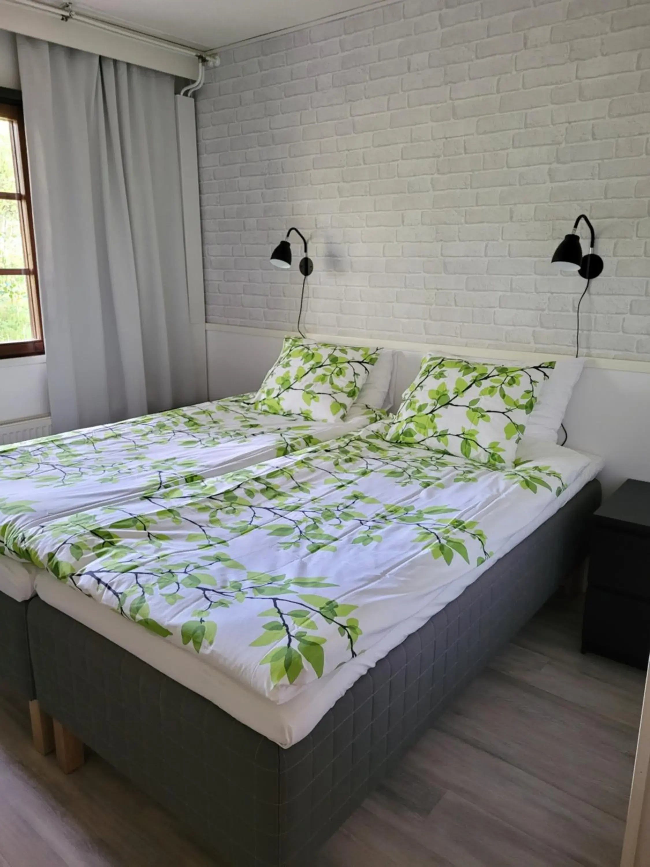 Twin Room with Shower in Hotelli Salpakangas Twin Room with Shower in Hotelli Salpakangas