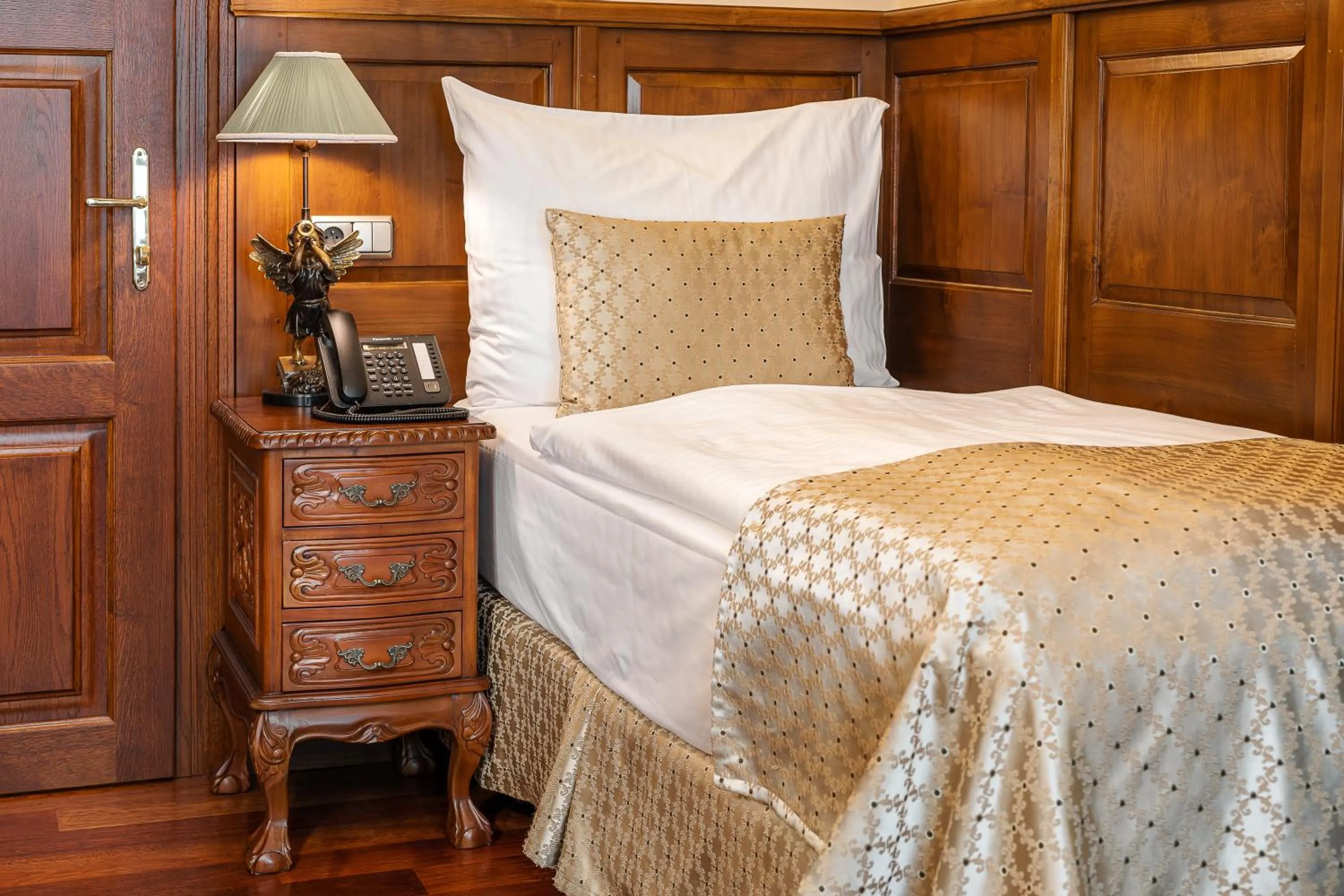 Bed in Iron Gate Hotel & Suites Prague by BHG