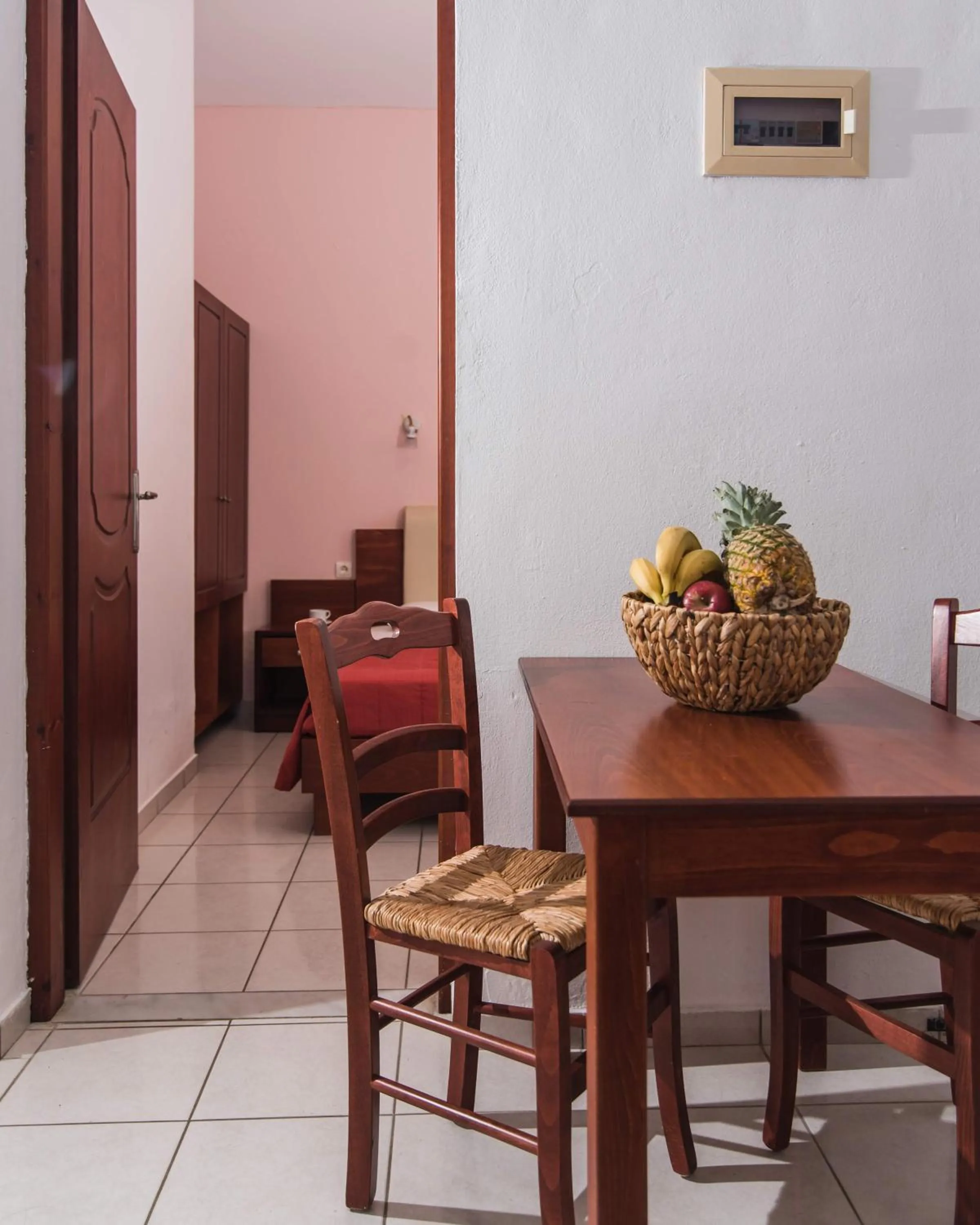 Dining area in Ariadni Palace Apartments