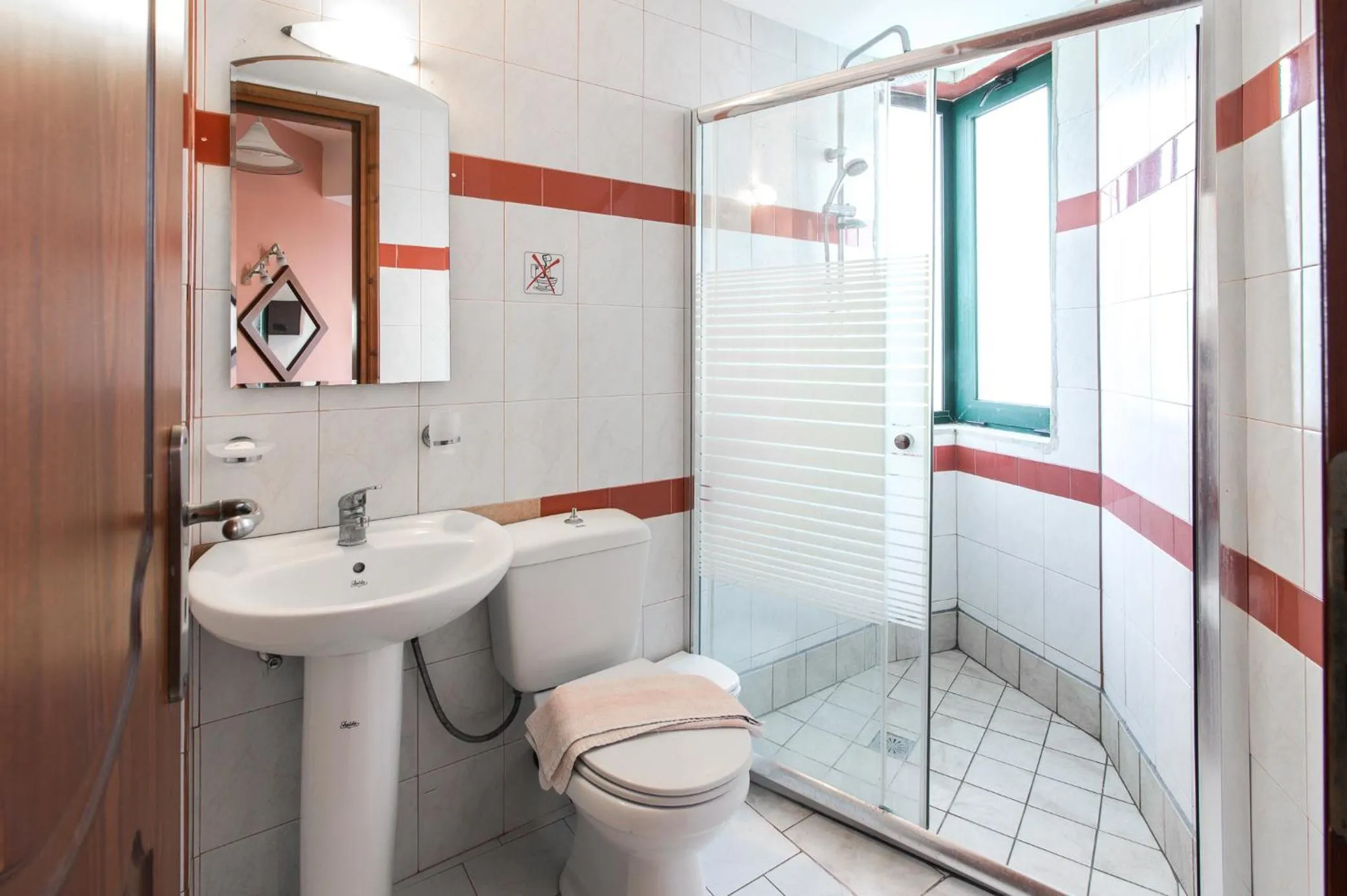 Shower in Ariadni Palace Apartments