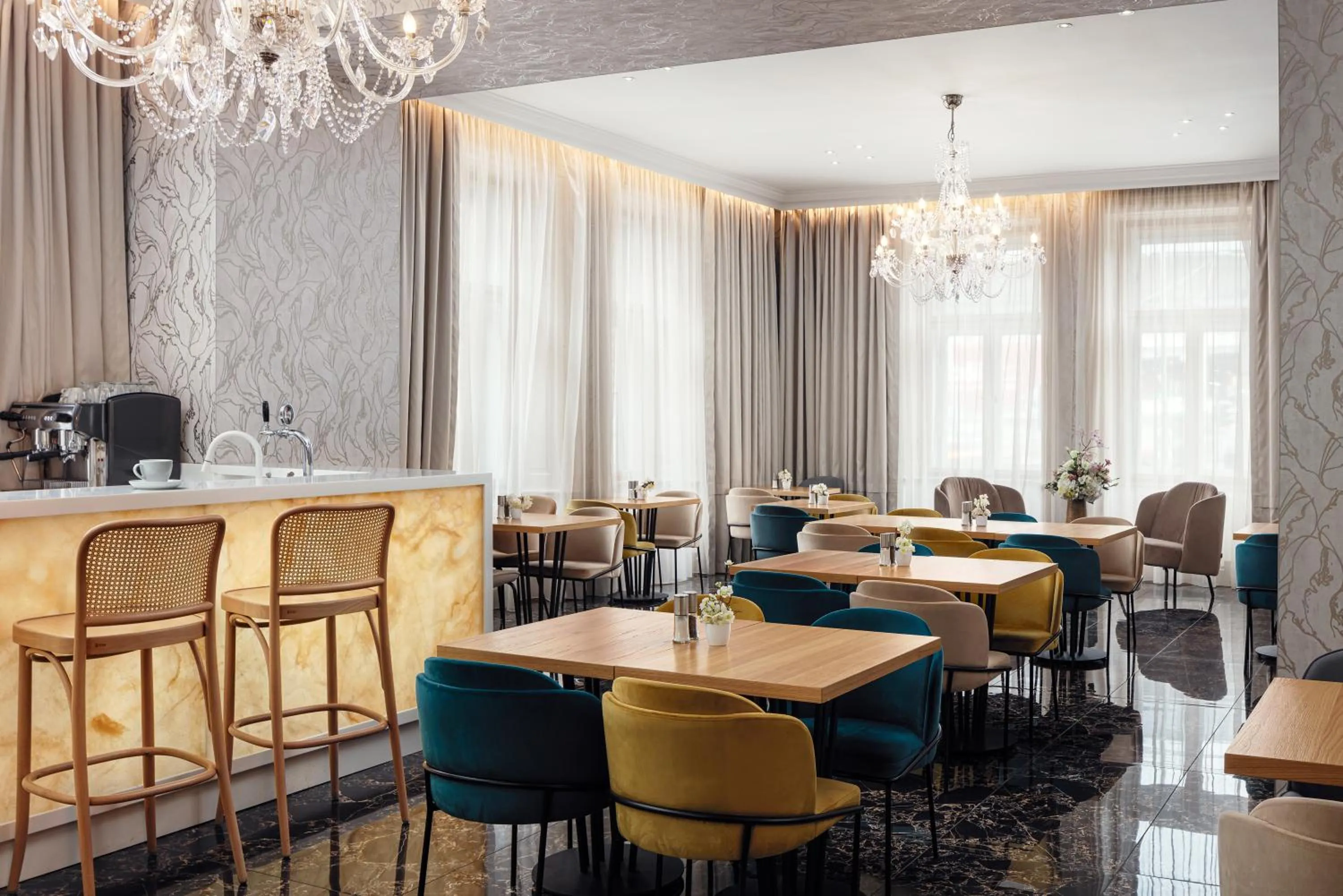 Restaurant/places to eat in Kosher Hotel King David Prague