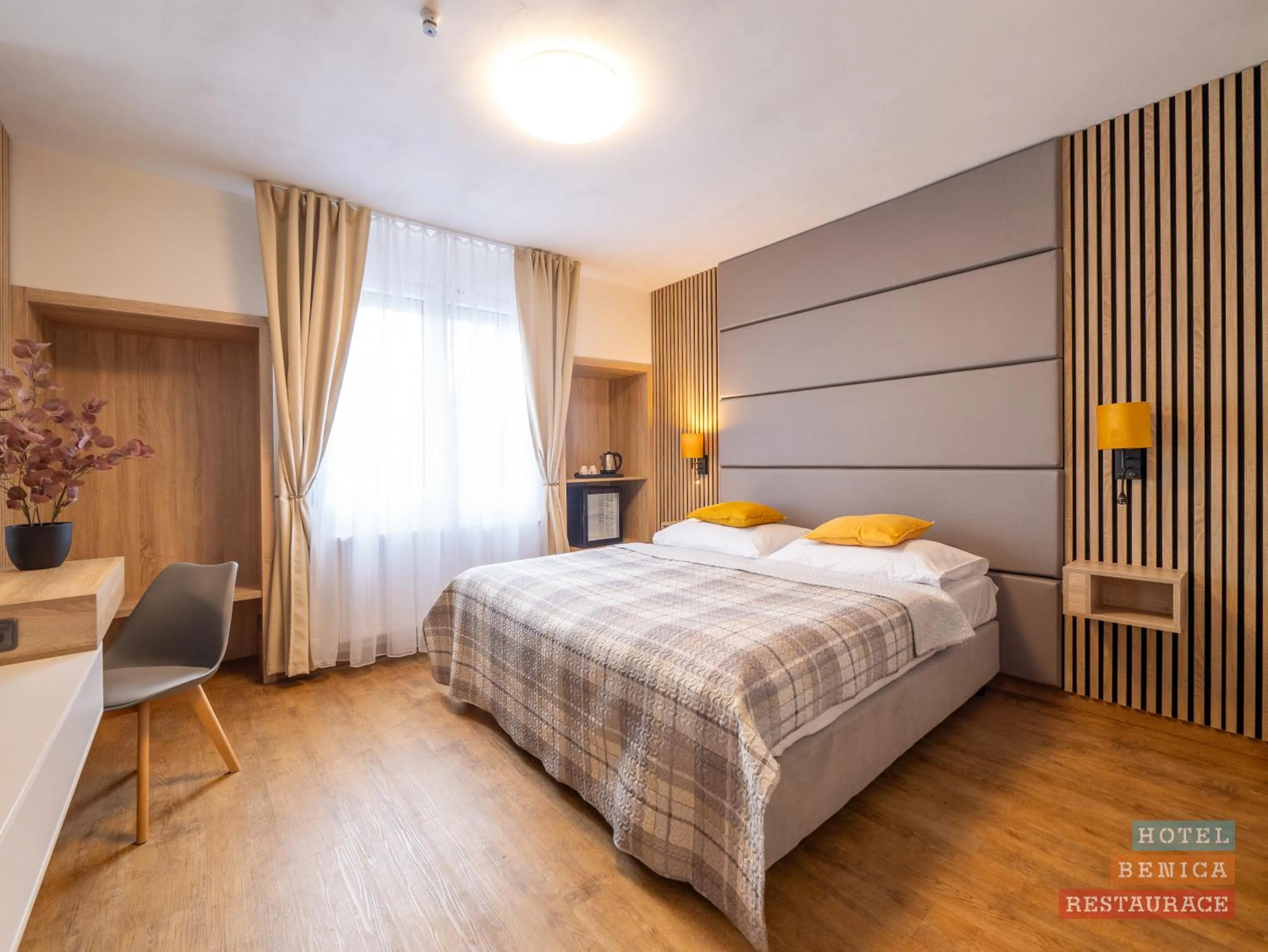 TV and multimedia, Bed in Hotel Benica