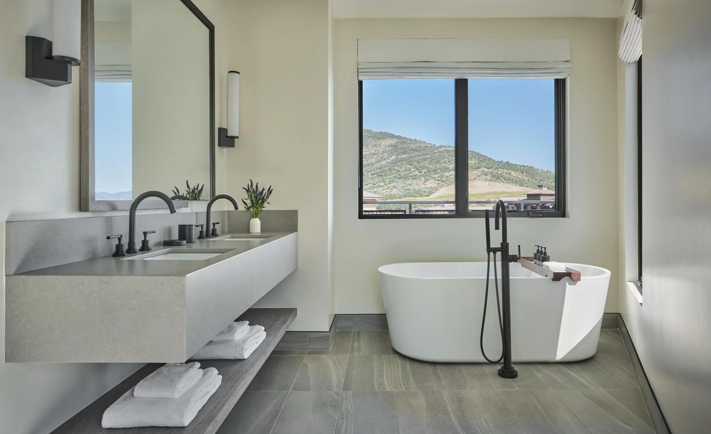 Bathroom in Pendry Park City