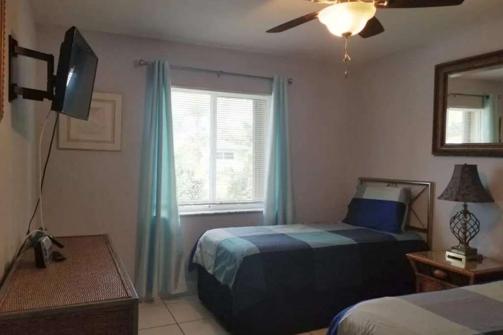 Bedroom, Bed in Del Mar Villa