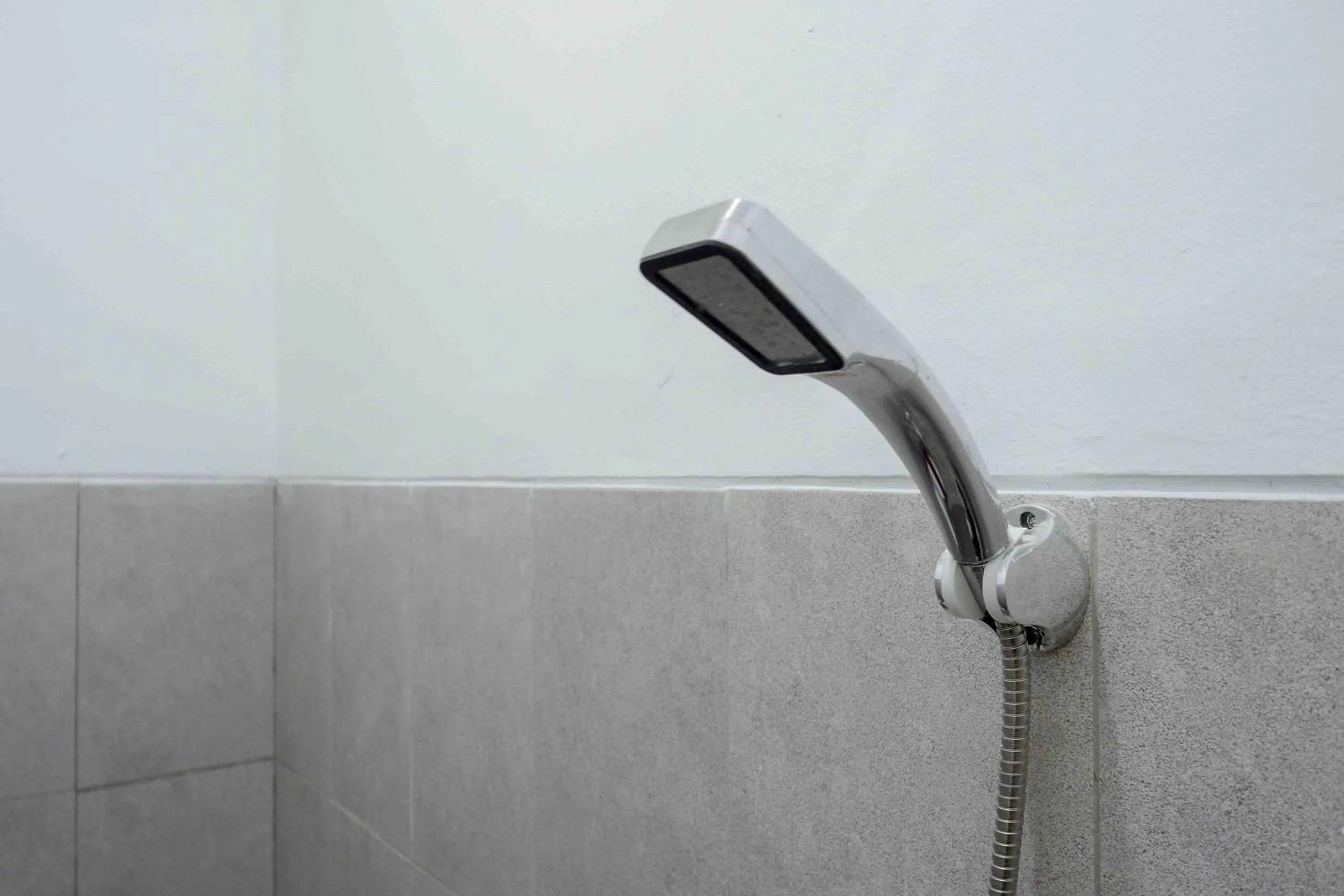 Bathroom in RedDoorz near GOR Jatidiri Semarang