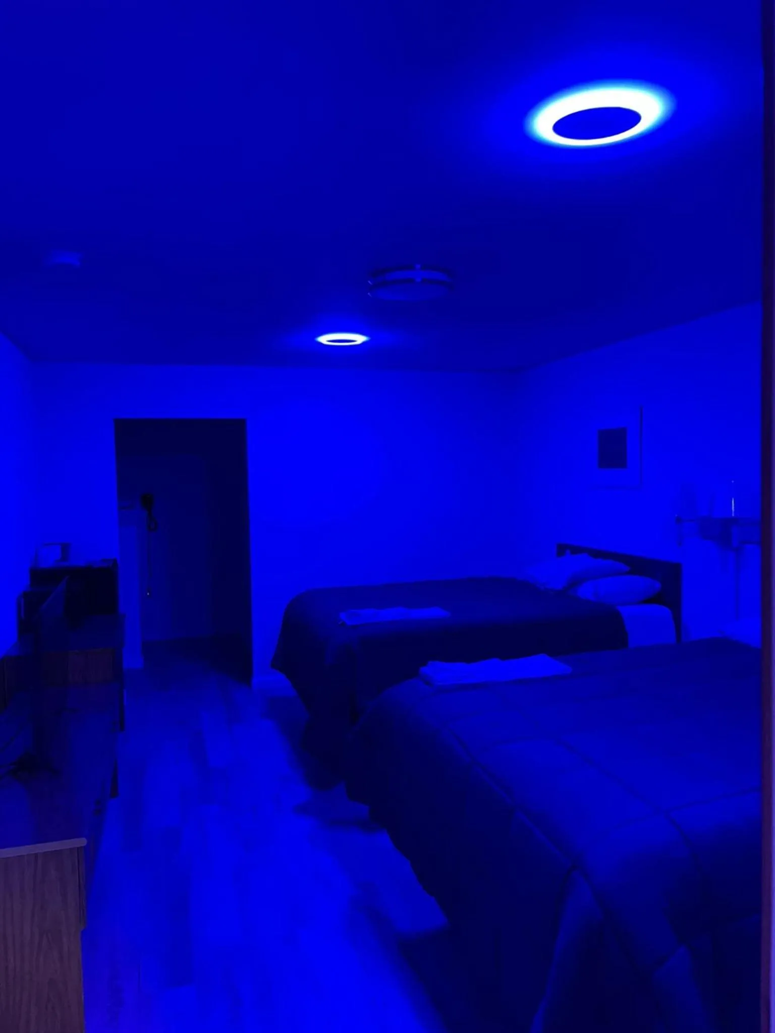 Bed in PINE VALLEY MOTEL