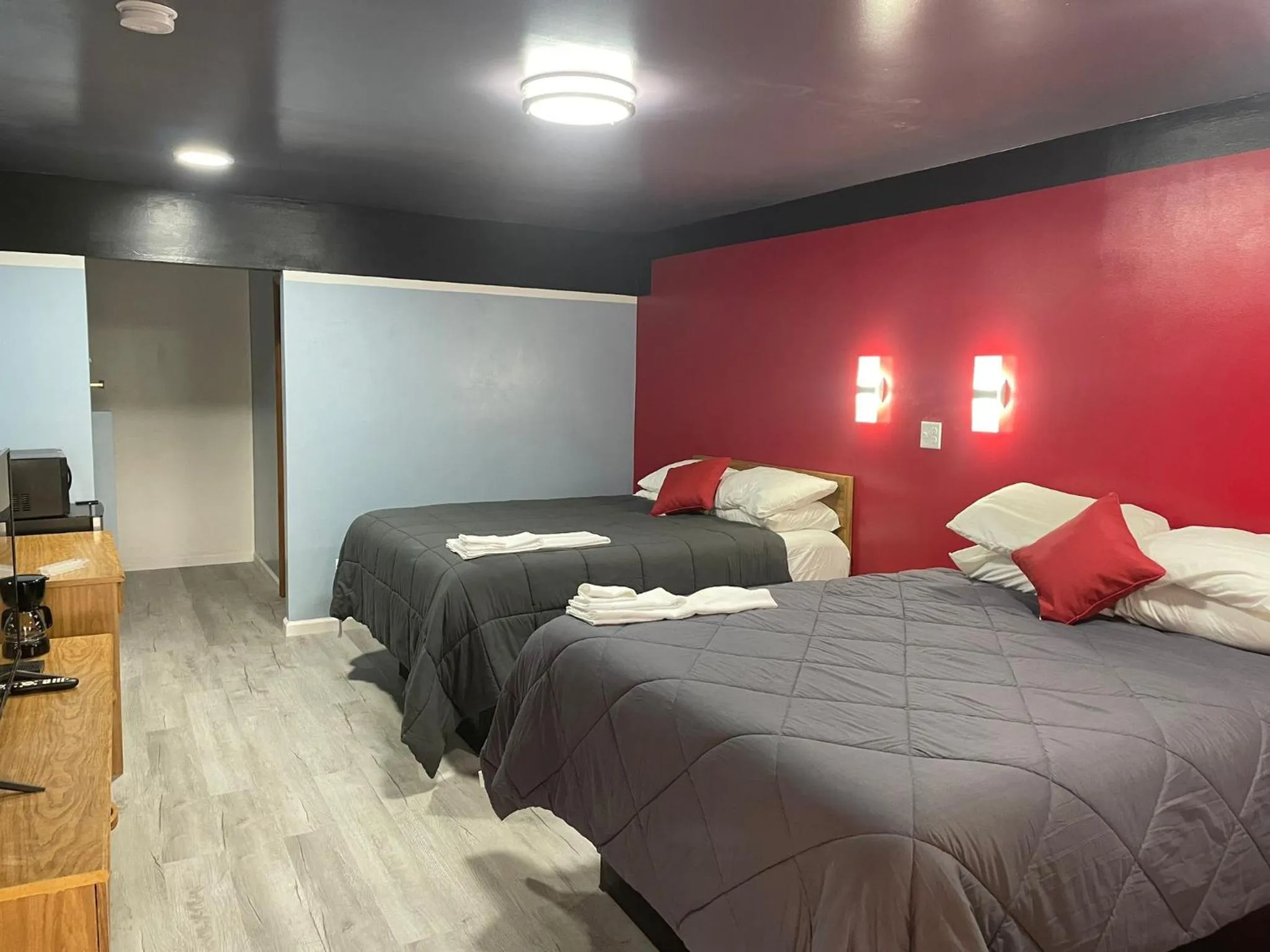 Bed in PINE VALLEY MOTEL