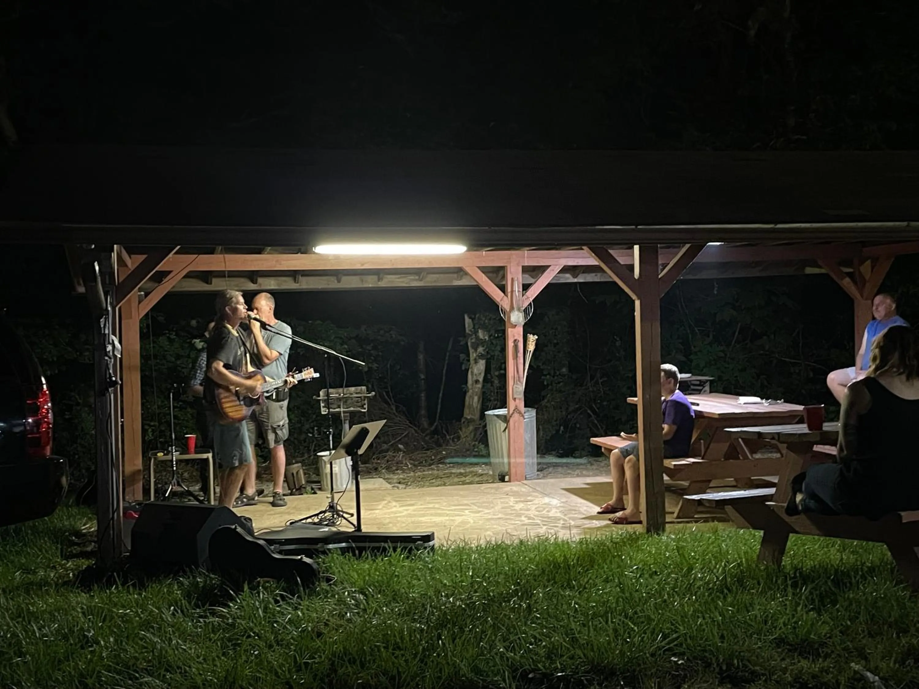 People in PINE VALLEY MOTEL