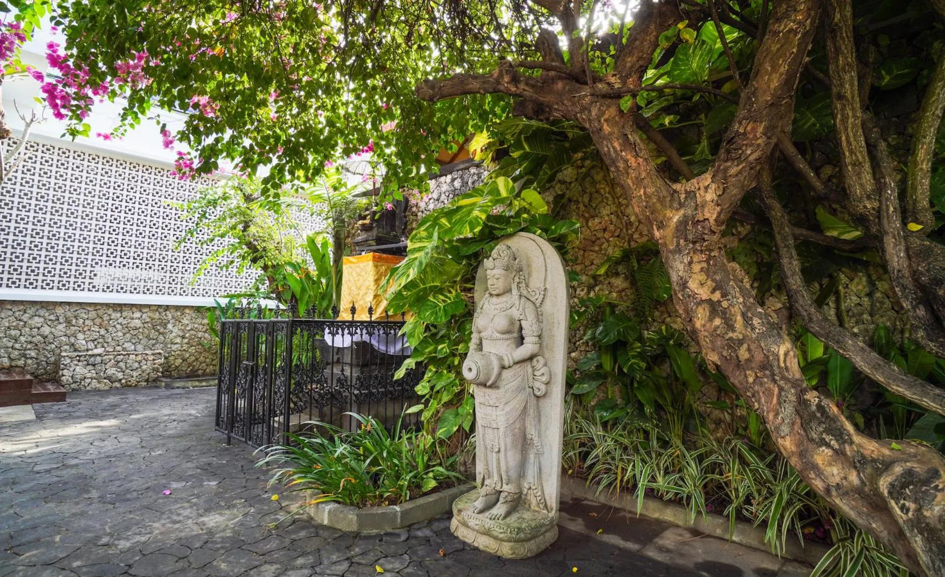 Garden in Giri Bhagawan Villas & Spa