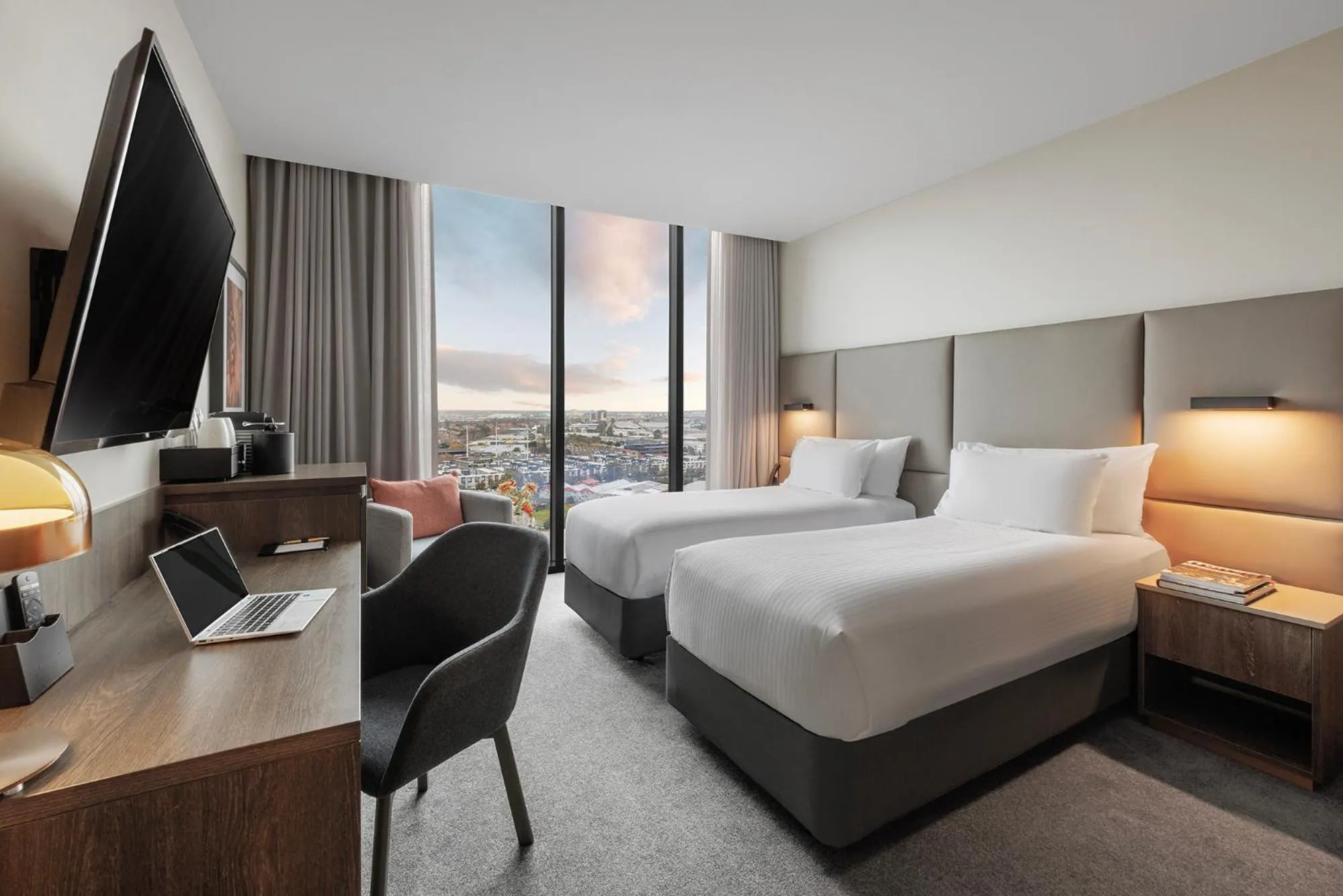 Bed in Oakwood Premier Melbourne