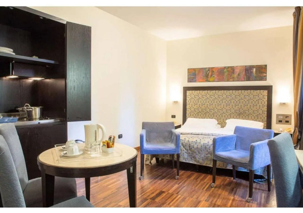 Photo of the whole room in Residenza Mecenate