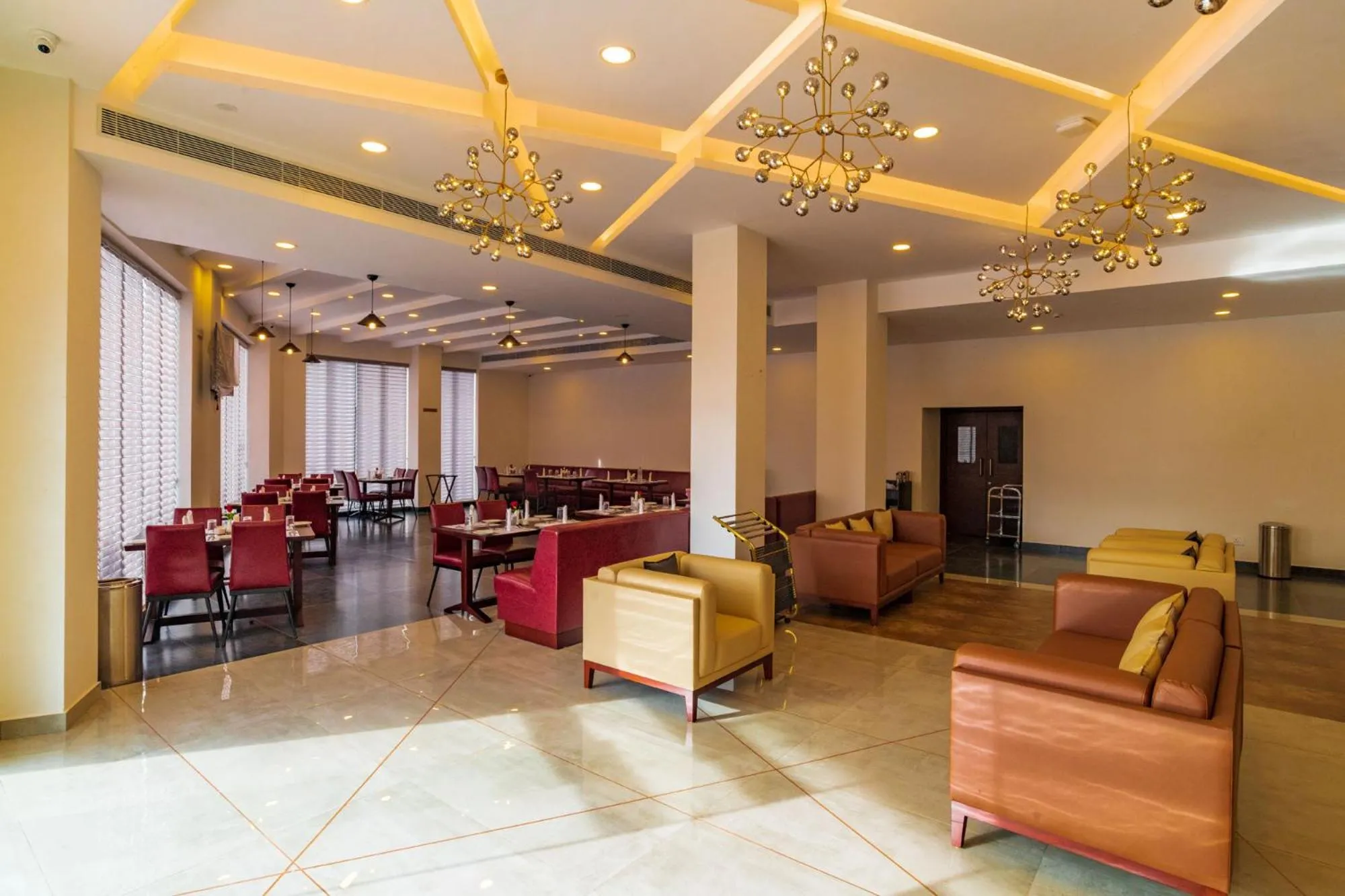 Restaurant/places to eat in Arctic Hotel