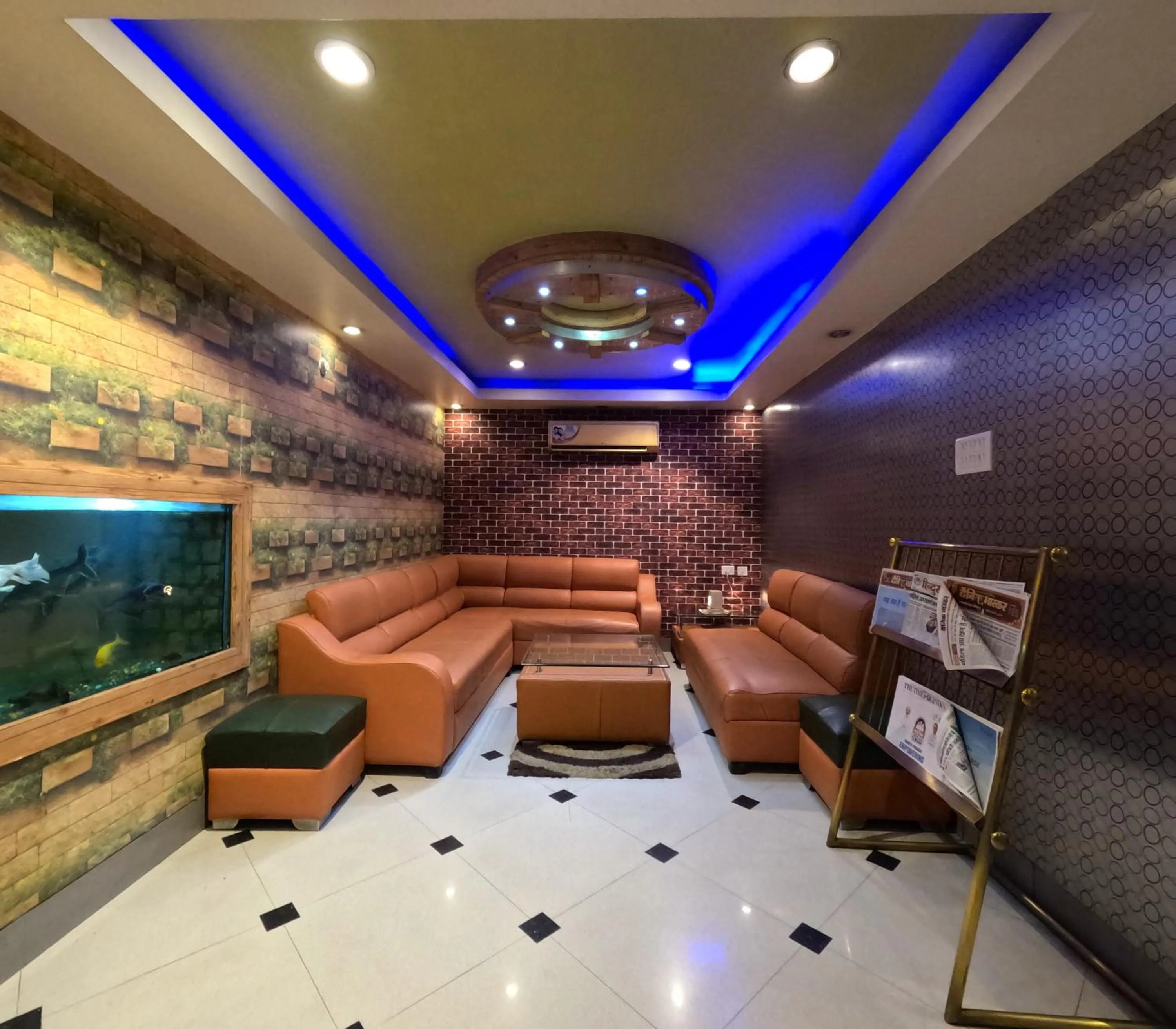 Restaurant/places to eat in Hotel Grand Corporate