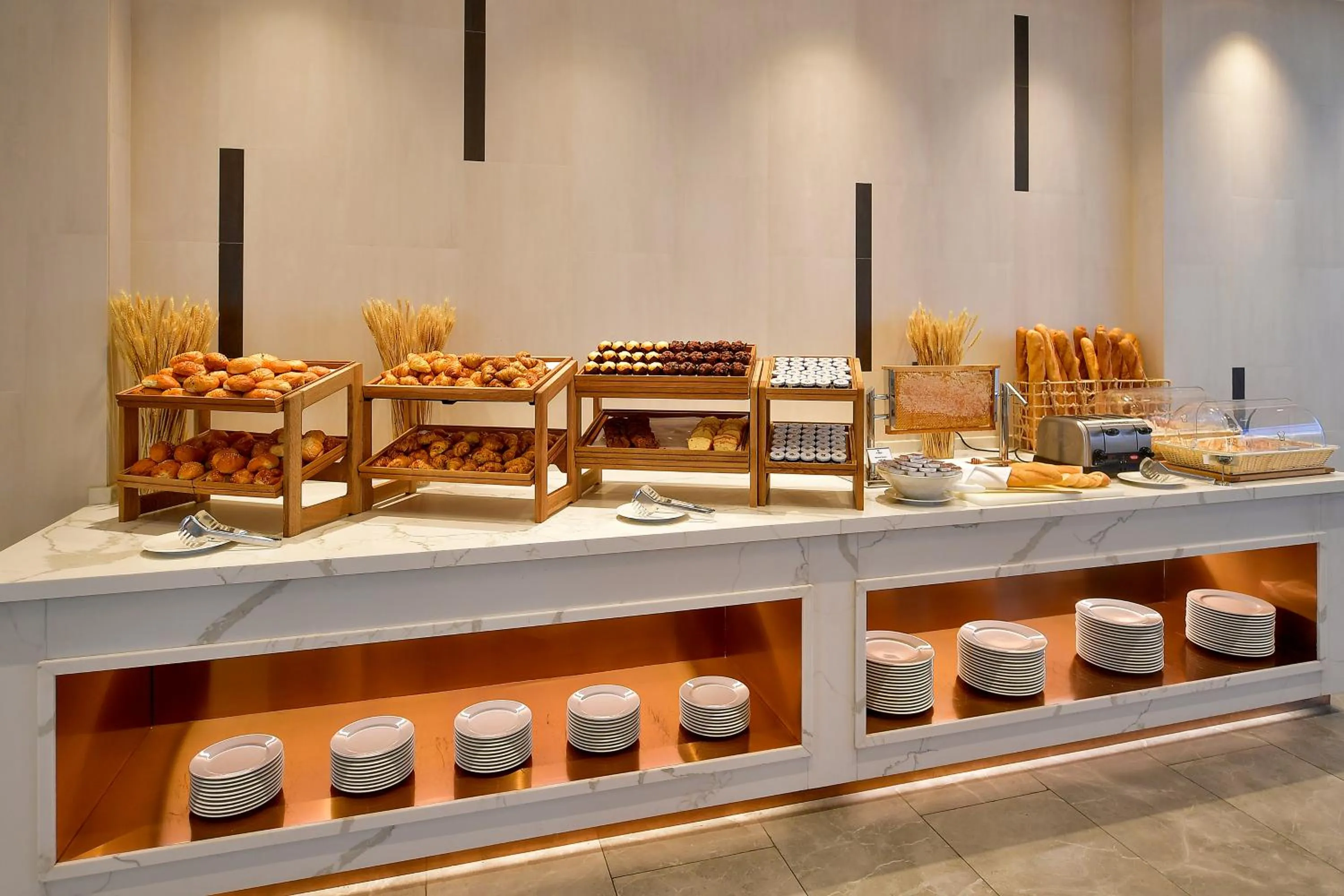 Buffet breakfast in Clarion Hotel Jeddah Airport