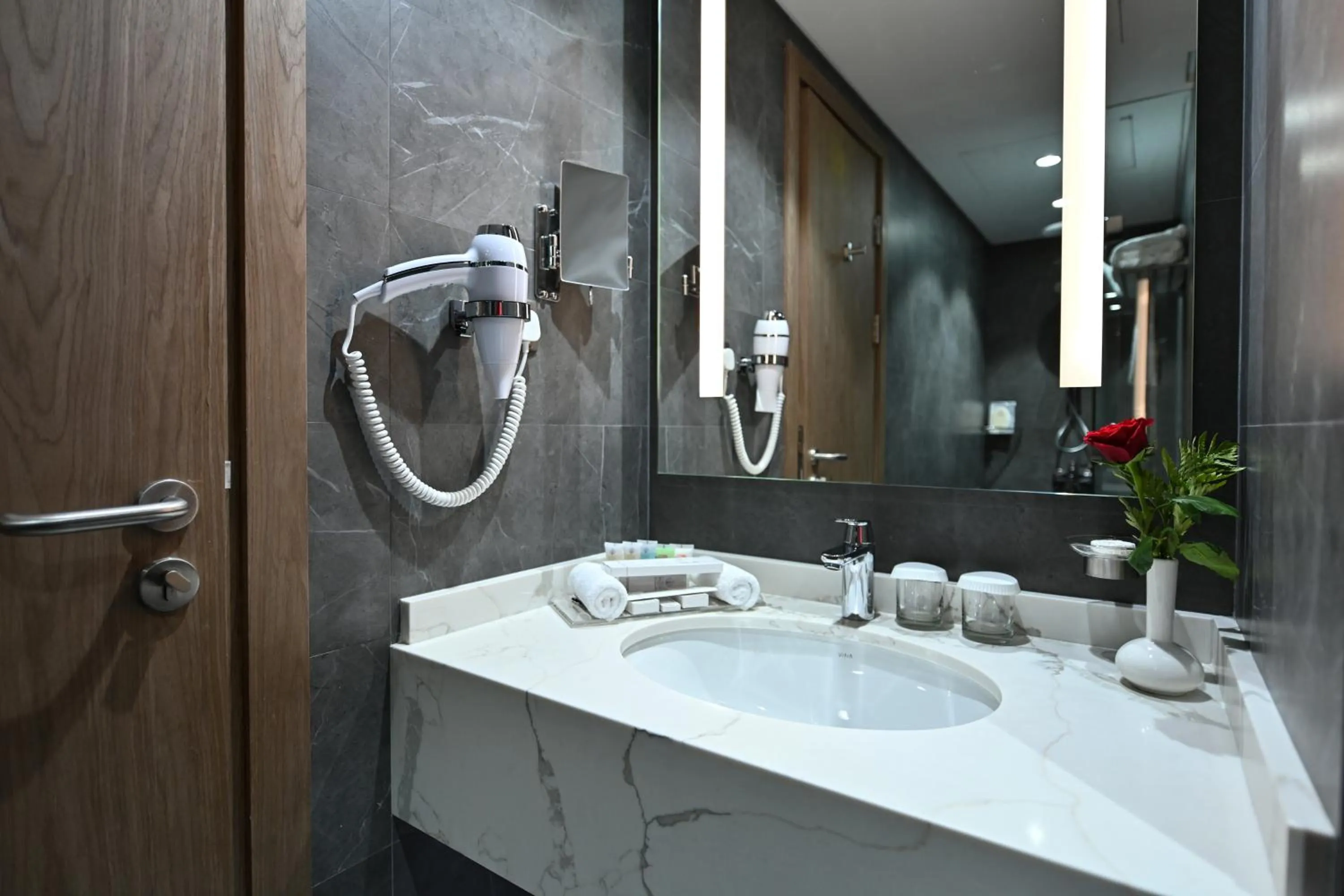 Bathroom in Clarion Hotel Jeddah Airport