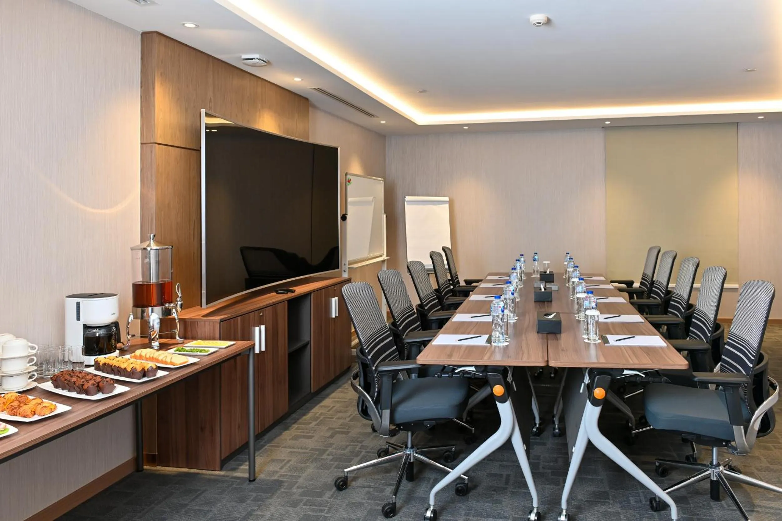 Meeting/conference room in Clarion Hotel Jeddah Airport