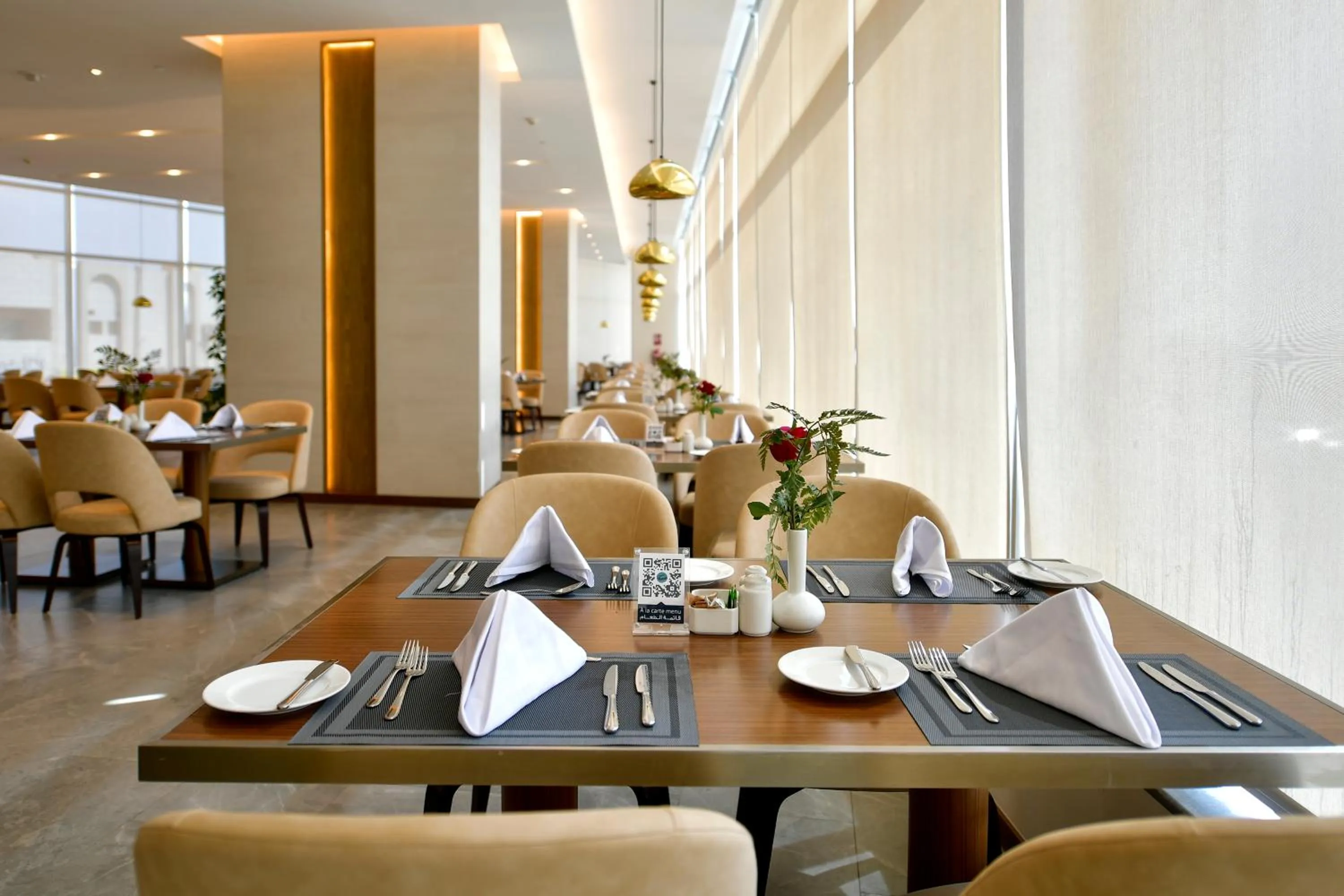 Restaurant/places to eat in Clarion Hotel Jeddah Airport