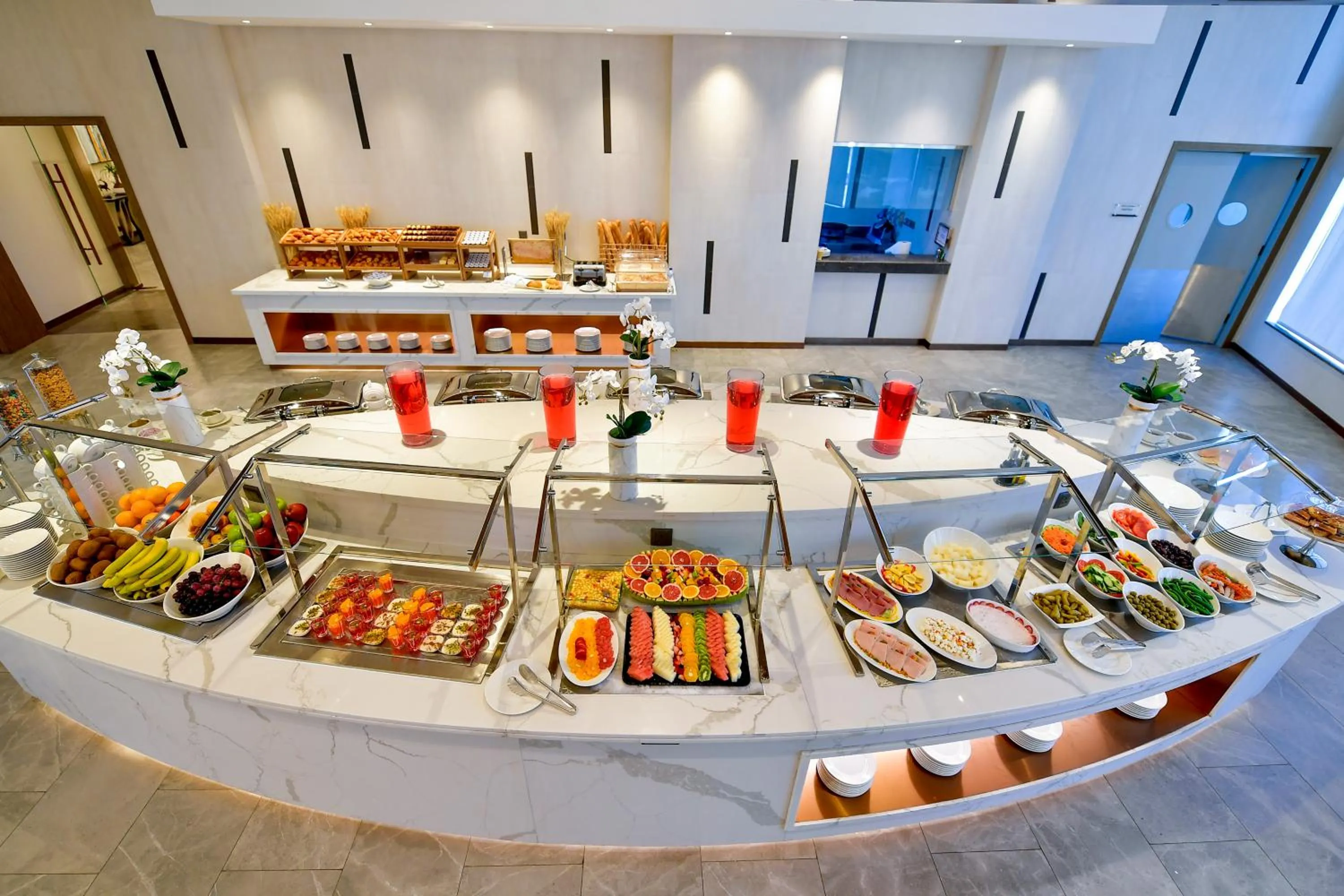 Buffet breakfast in Clarion Hotel Jeddah Airport
