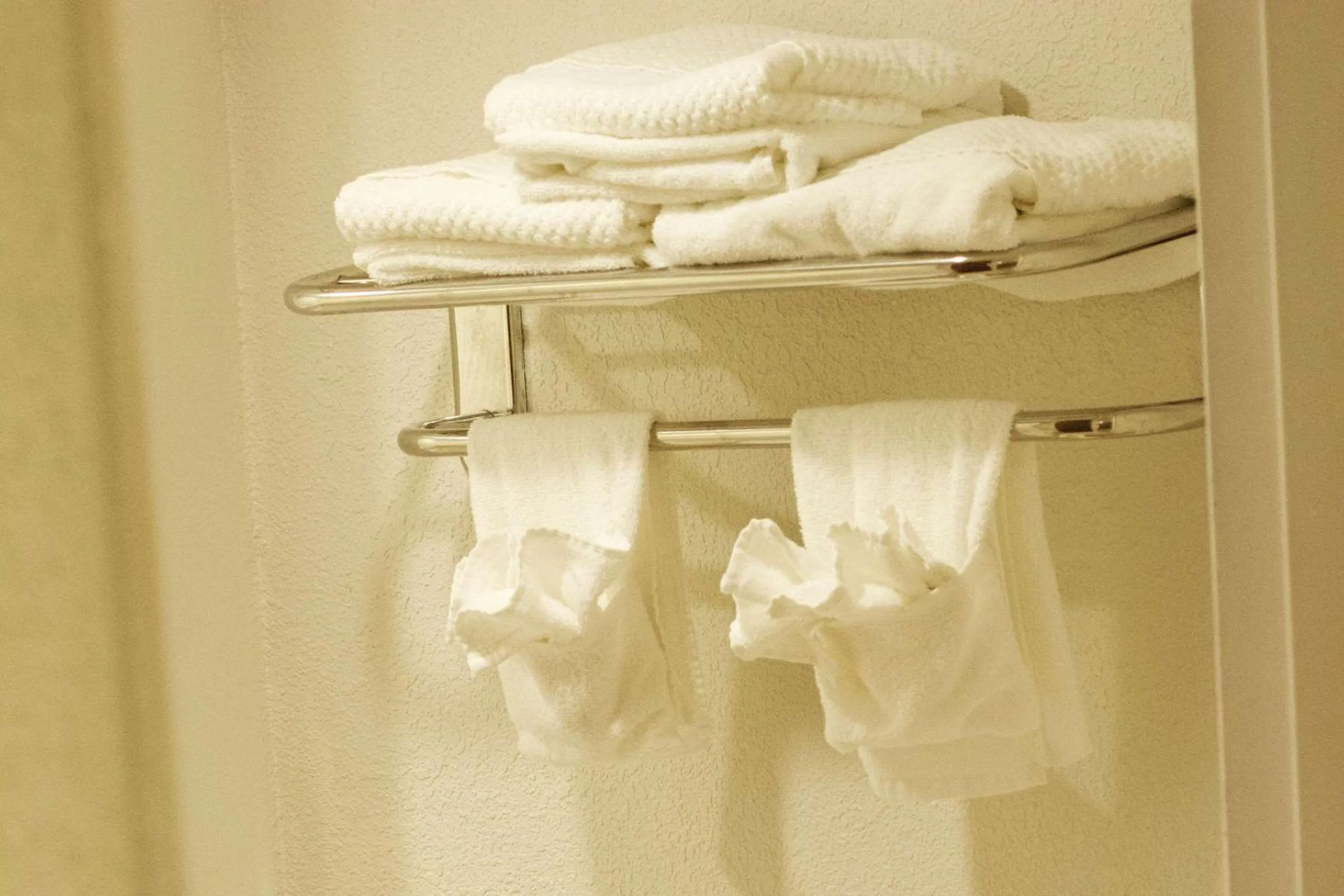 Bedroom in Quality Inn near Chattanooga South