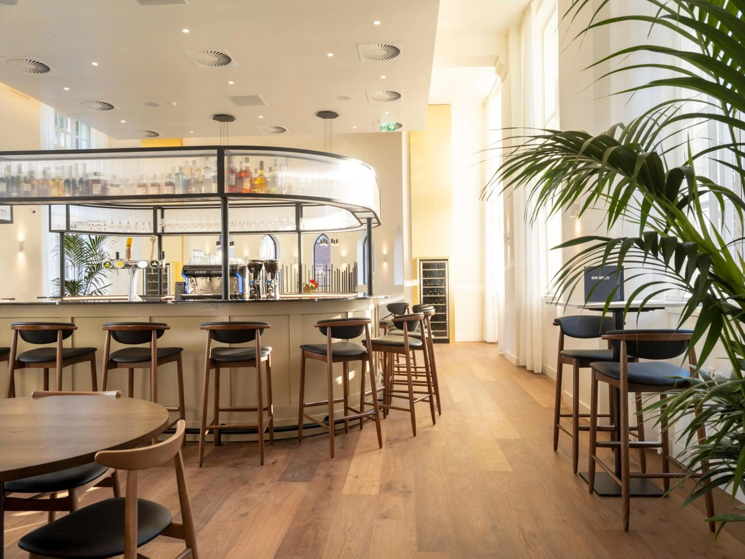 Lounge or bar in DoubleTree by Hilton Sittard