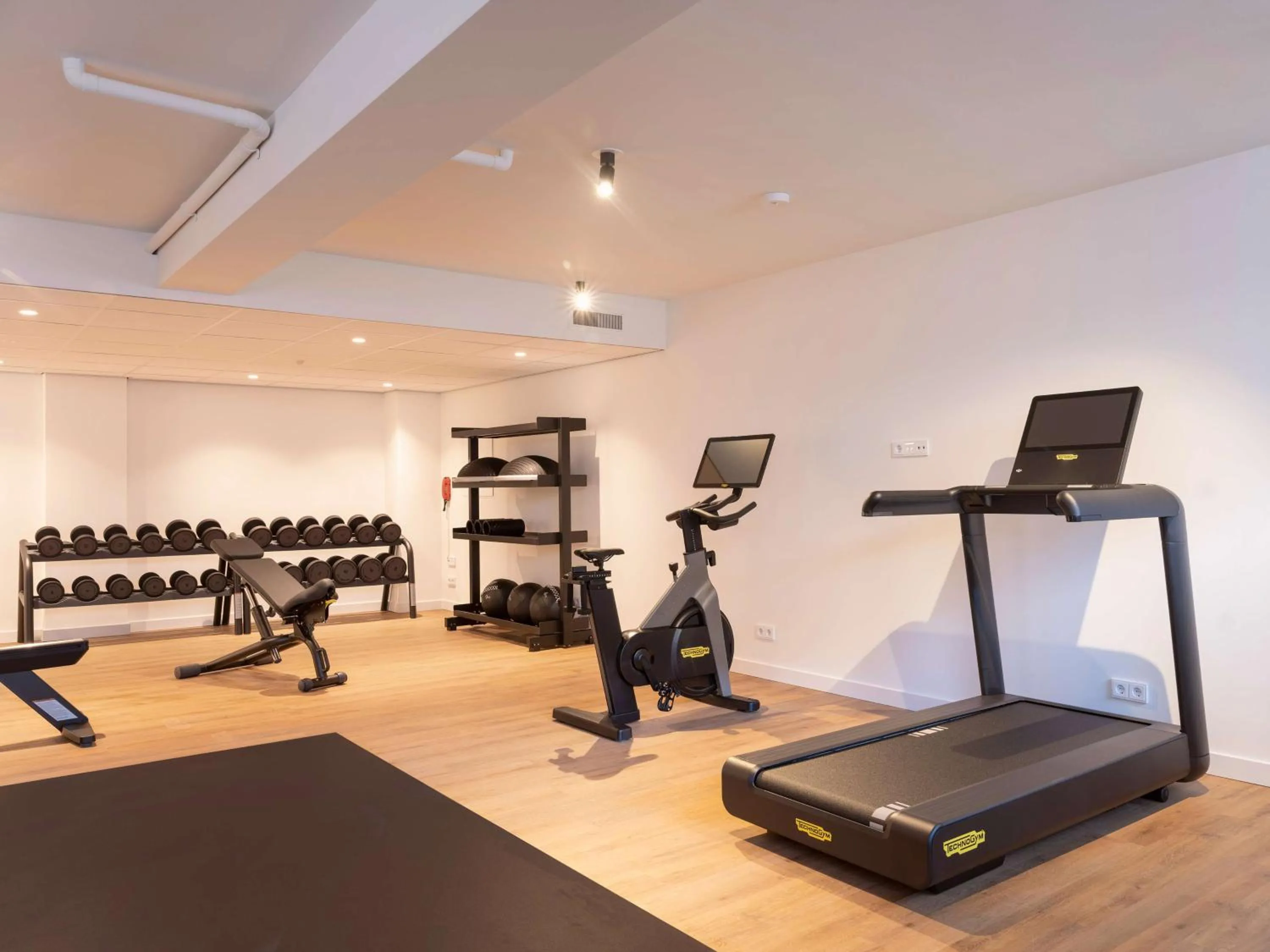 Fitness centre/facilities in DoubleTree by Hilton Sittard