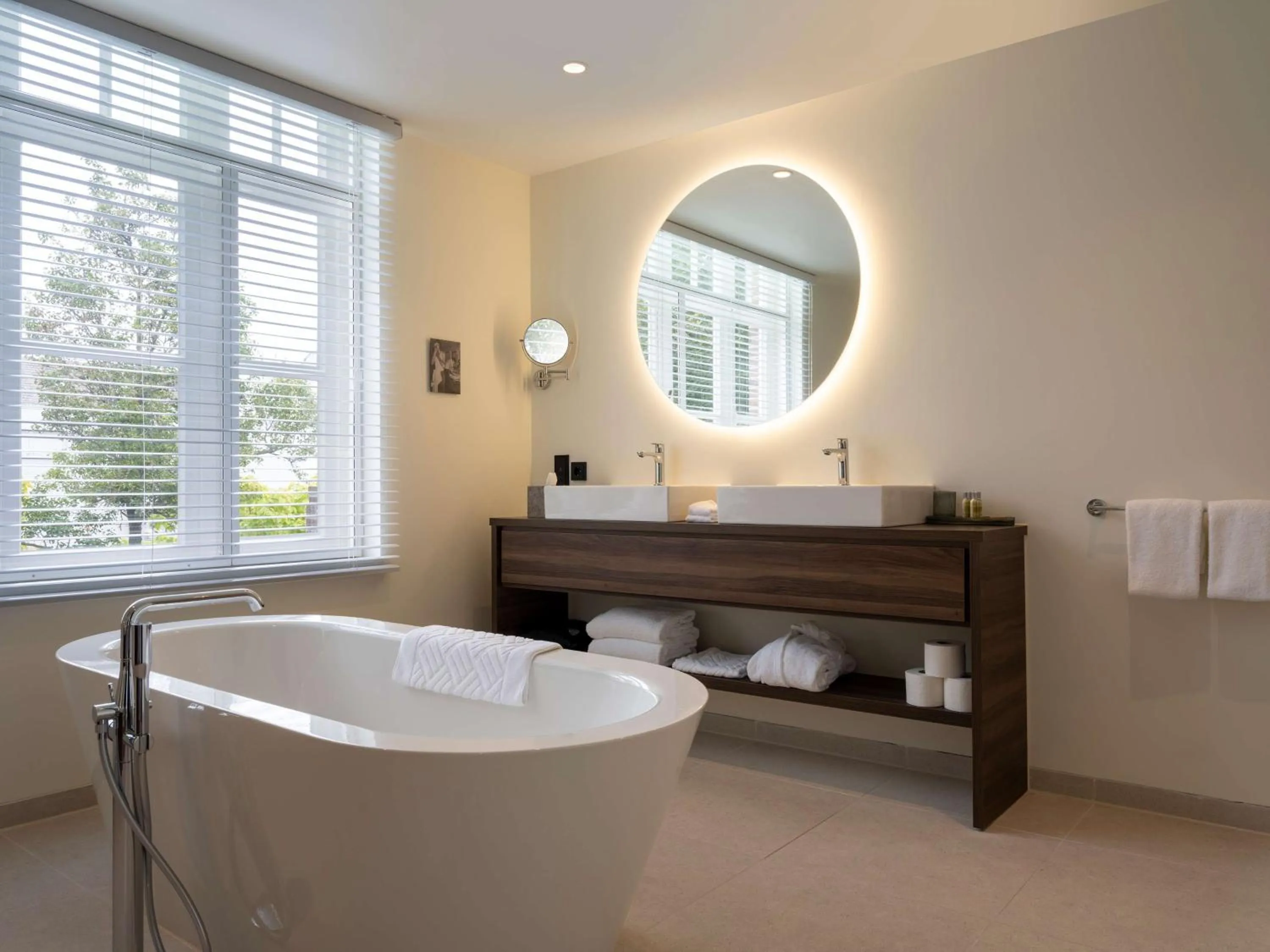 Bathroom in DoubleTree by Hilton Sittard