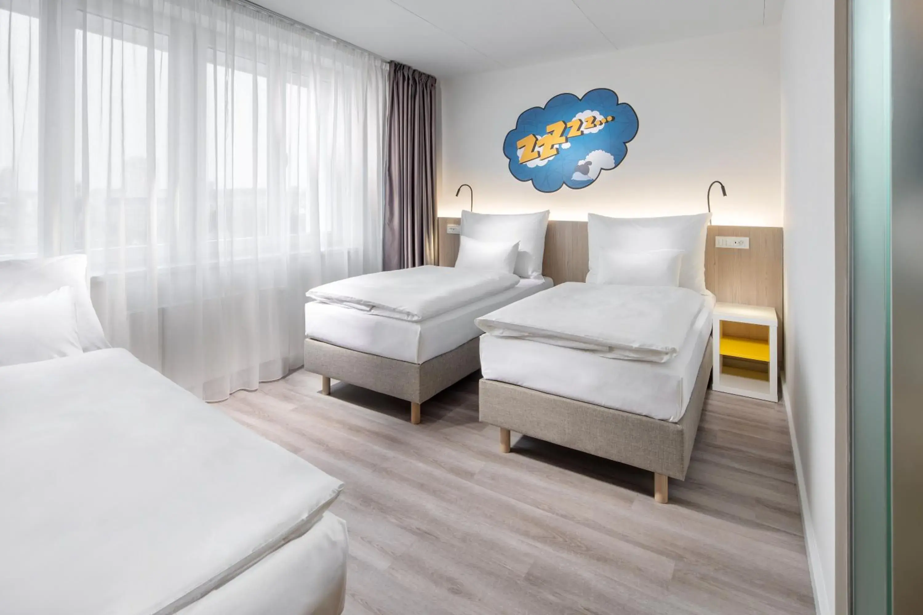 Triple Room in Comfort Hotel Prague City Triple Room in Comfort Hotel Prague City