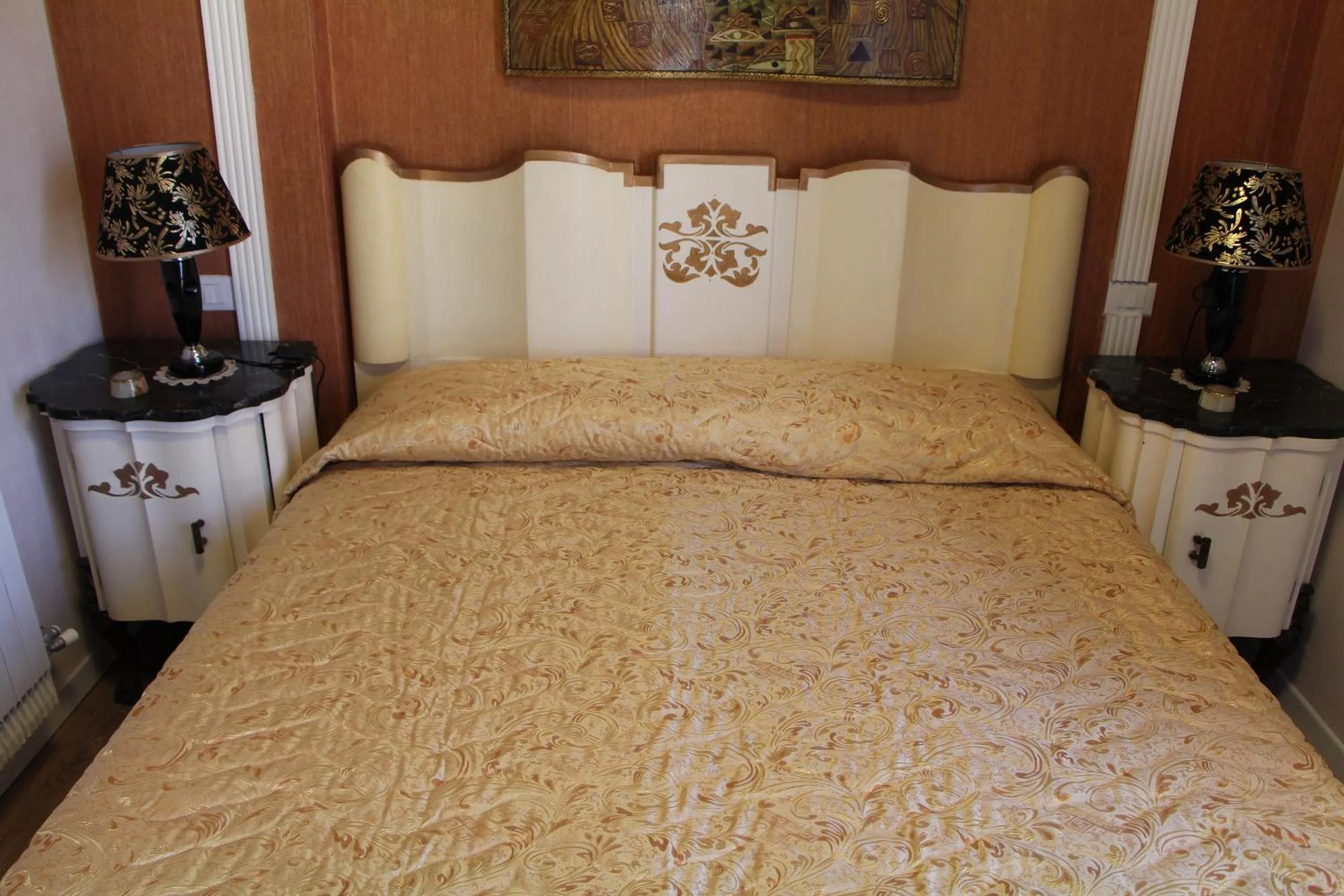 Decorative detail, Bed in B&B Giorno e Notte