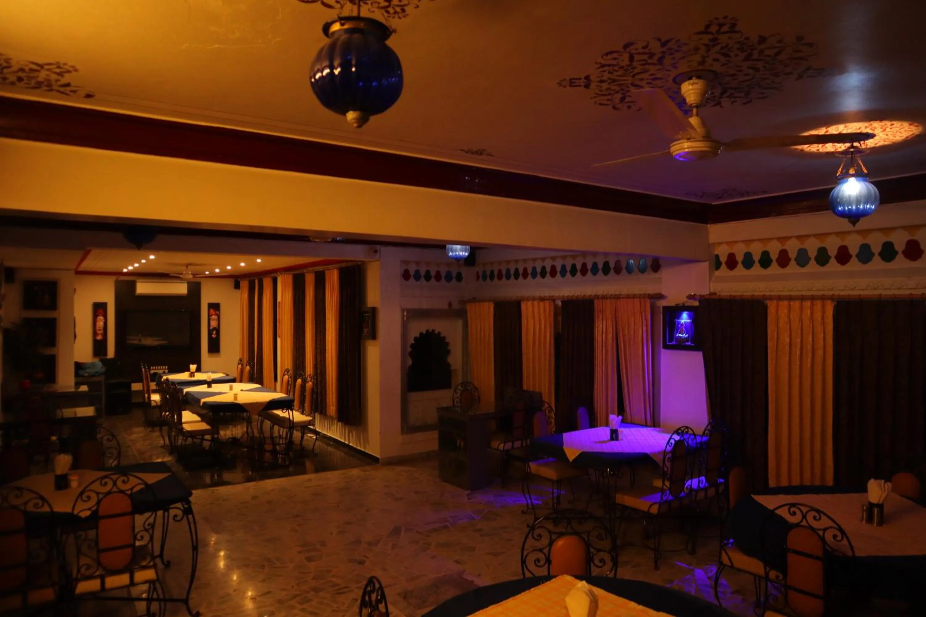 Restaurant/places to eat in Baba Palace - A Heritage Hotel, Udaipur