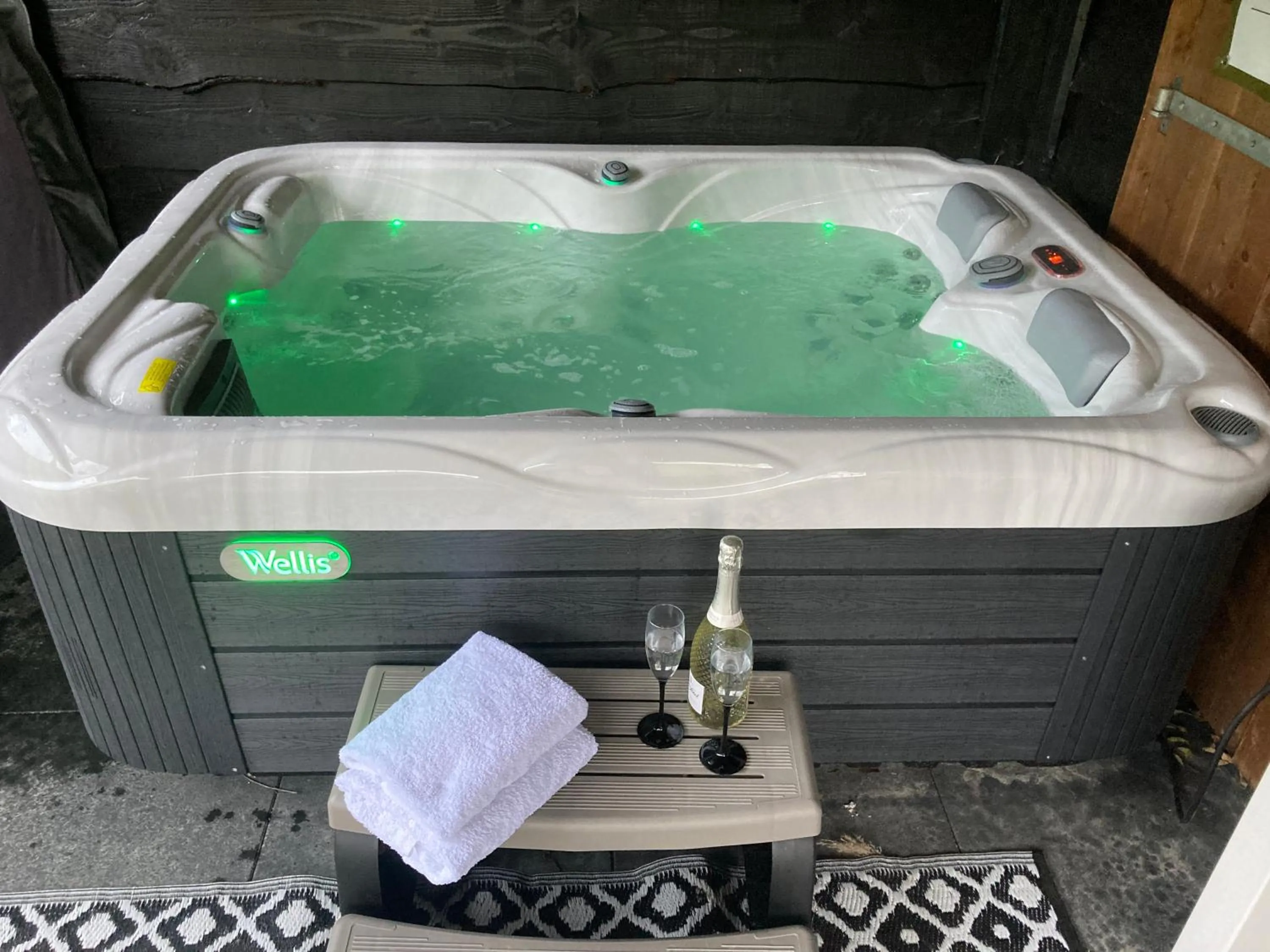 Hot Tub in De Burcht-Drenthe