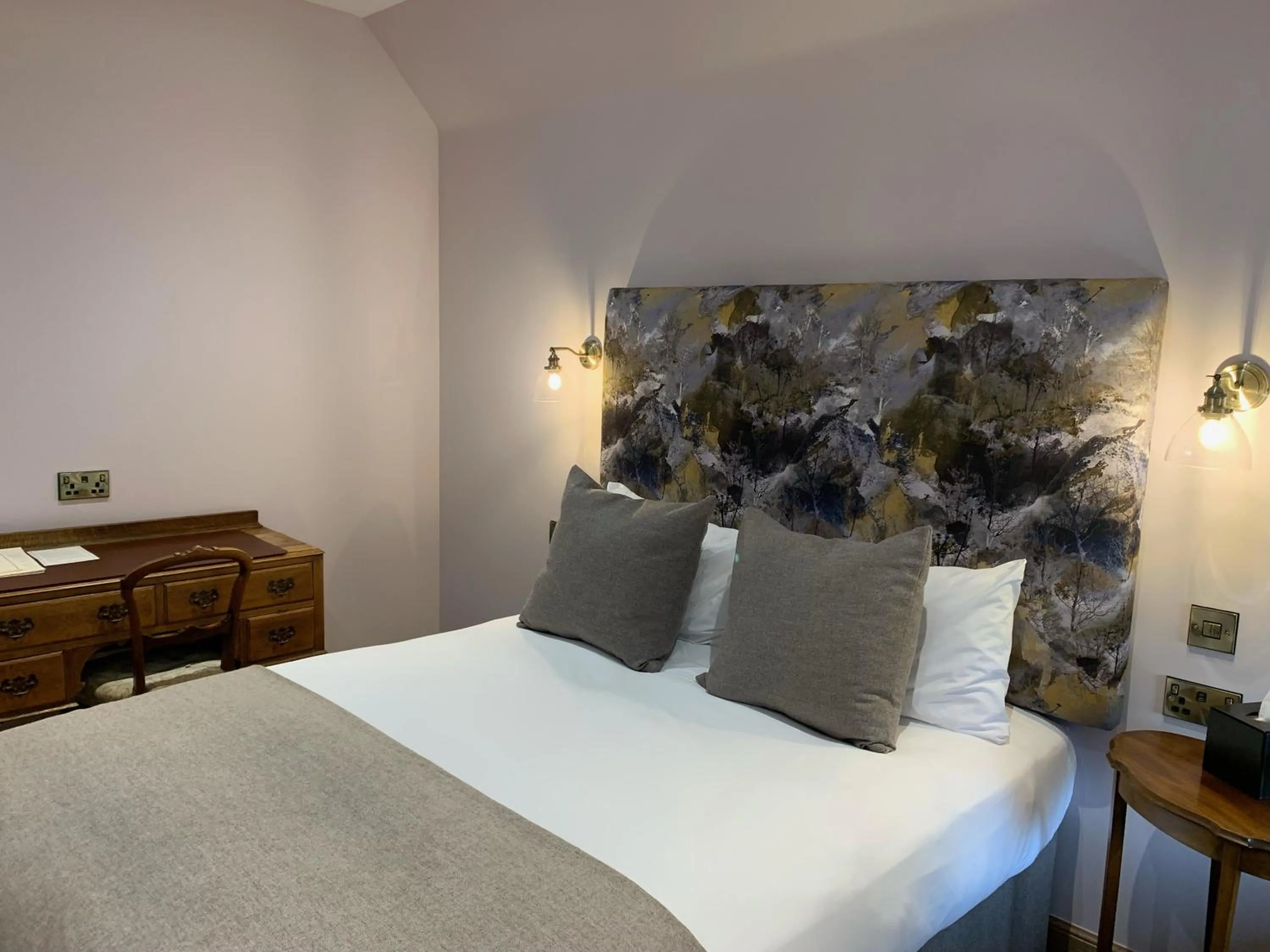 Bed in Saplinbrae Hotel and Lodges