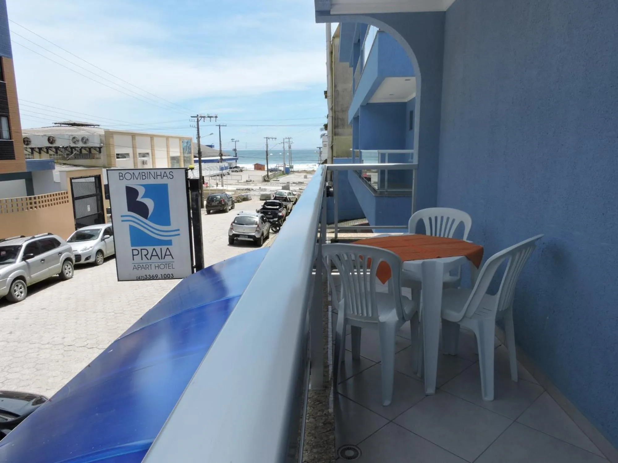 Day in Bombinhas Praia Apart Hotel - Unidade rua Corrupião