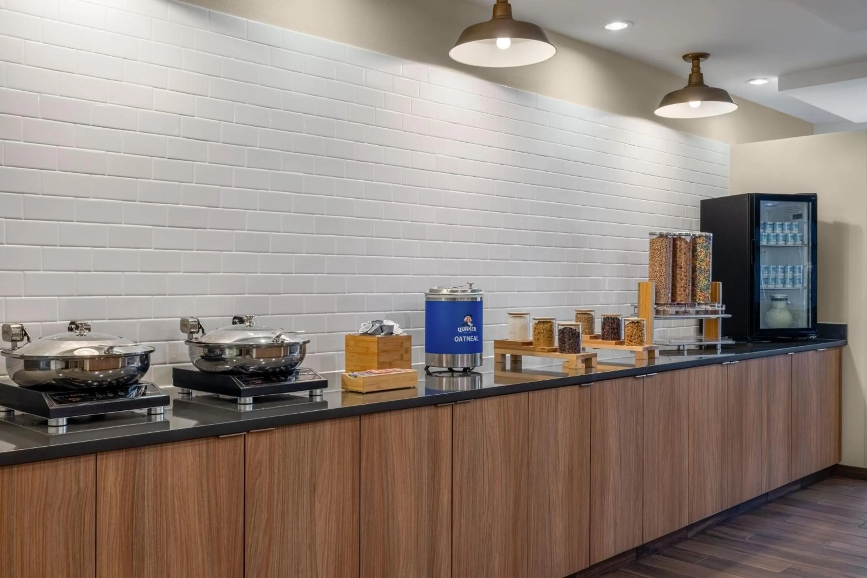 Breakfast in Holiday Inn Express Hotel & Suites Fort Walton Beach Hurlburt Area, an IHG Hotel