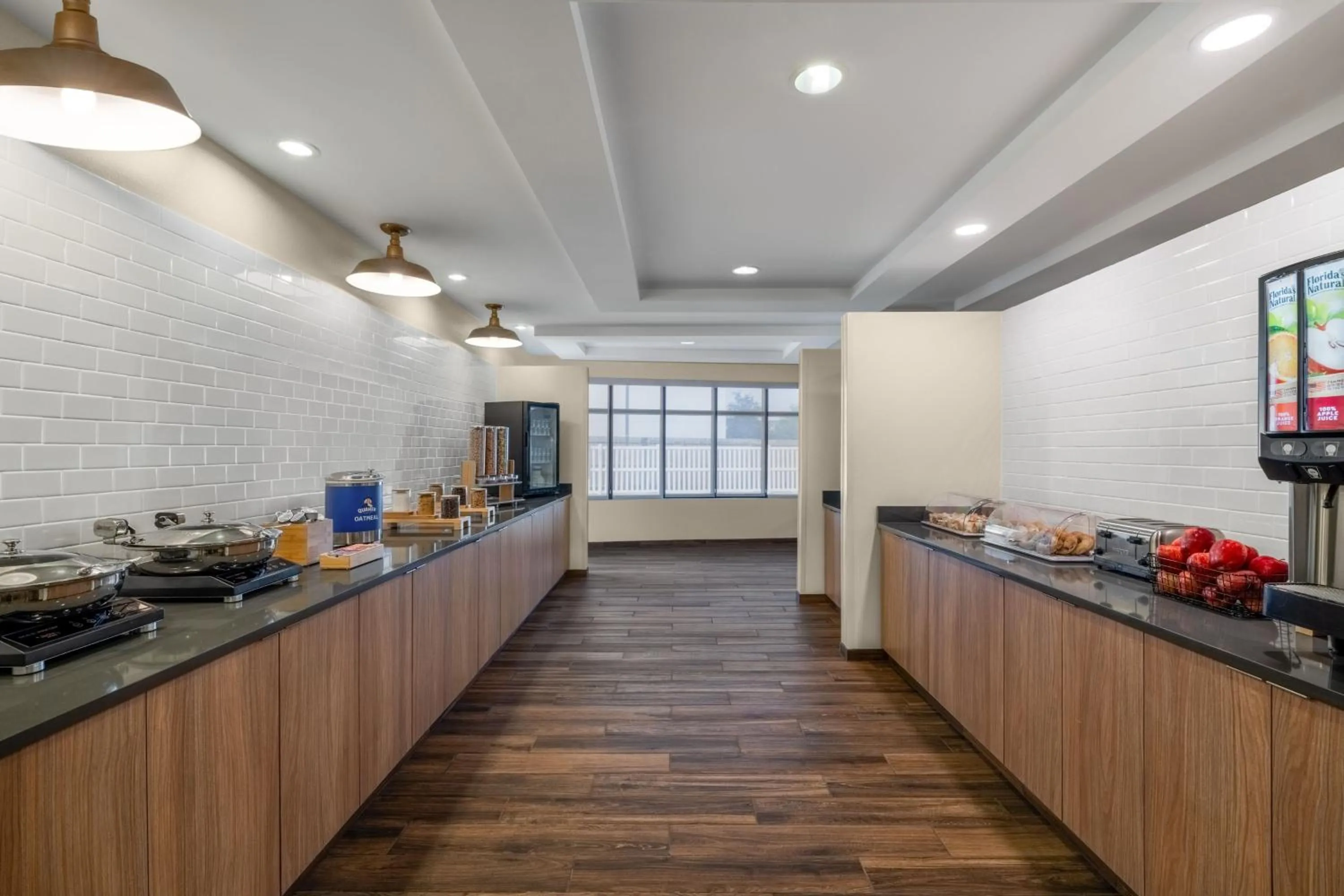 Breakfast in Holiday Inn Express Hotel & Suites Fort Walton Beach Hurlburt Area, an IHG Hotel