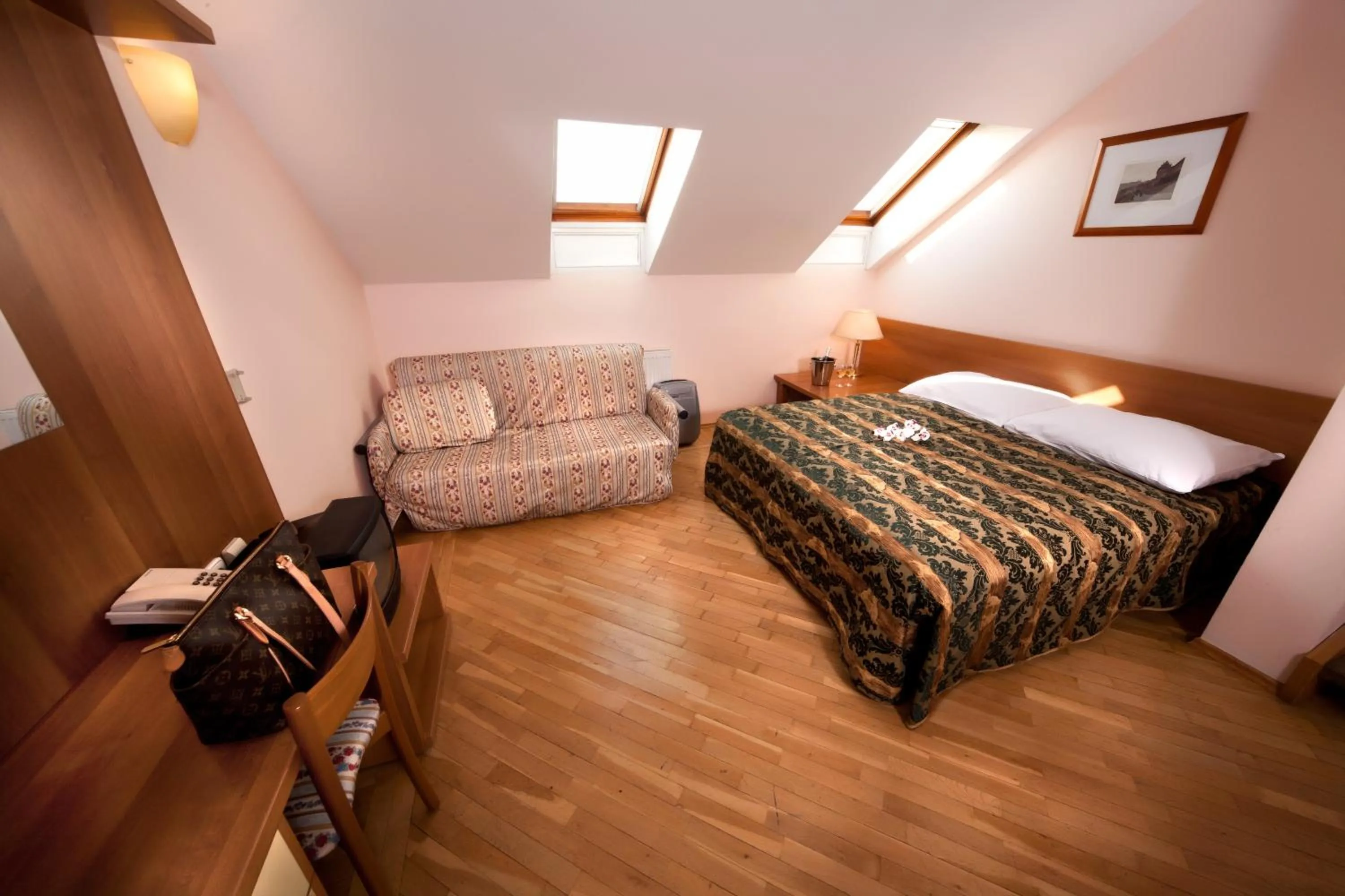 Photo of the whole room, Bed in Hotel Residence Select