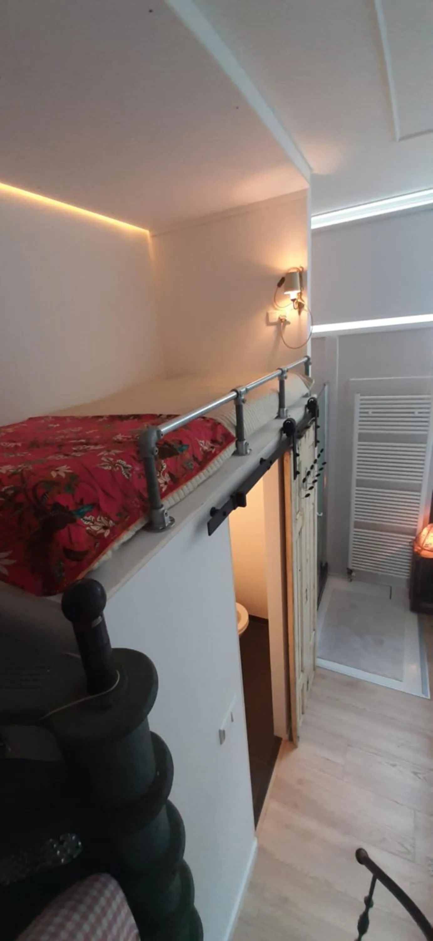 Bed in Waterfront Studio