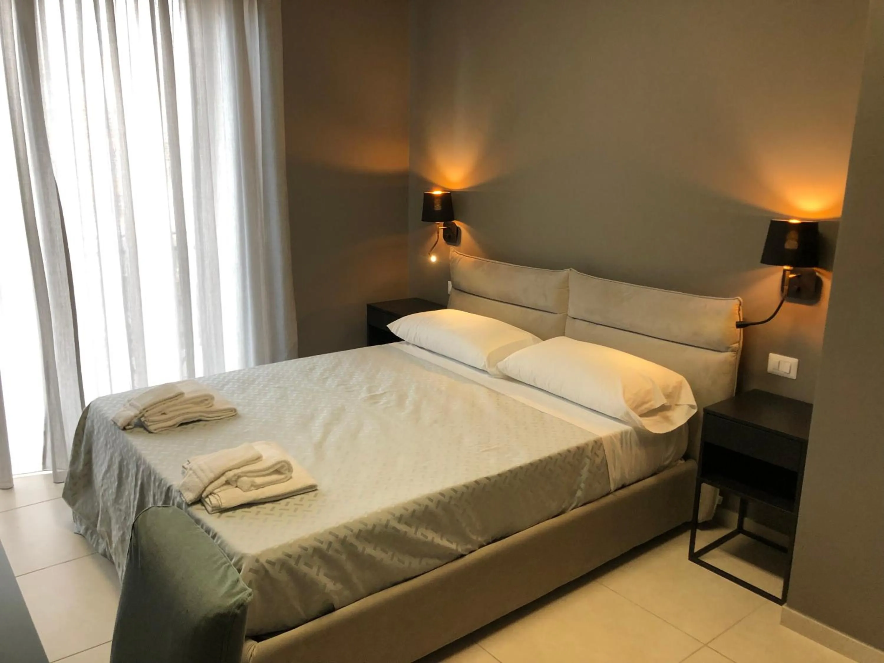 Bedroom, Bed in Dante 11 Guesthouse by Apulia Accommodation