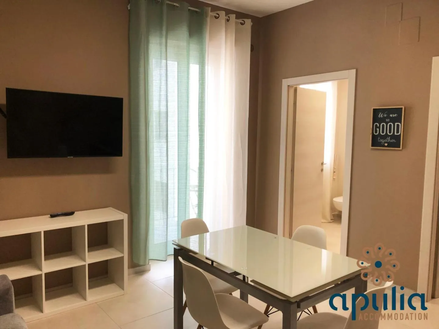 Dining area in Dante 11 Guesthouse by Apulia Accommodation