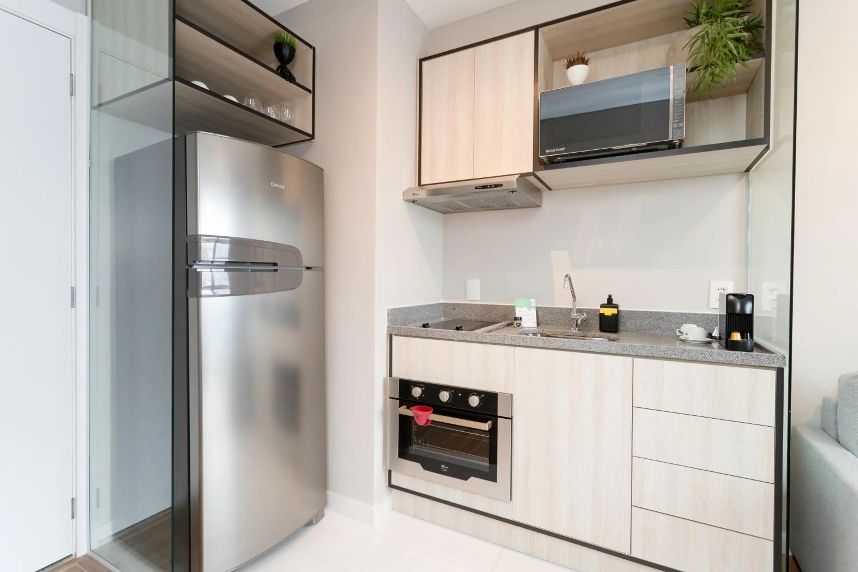 Day in Smart Charlie Consolação