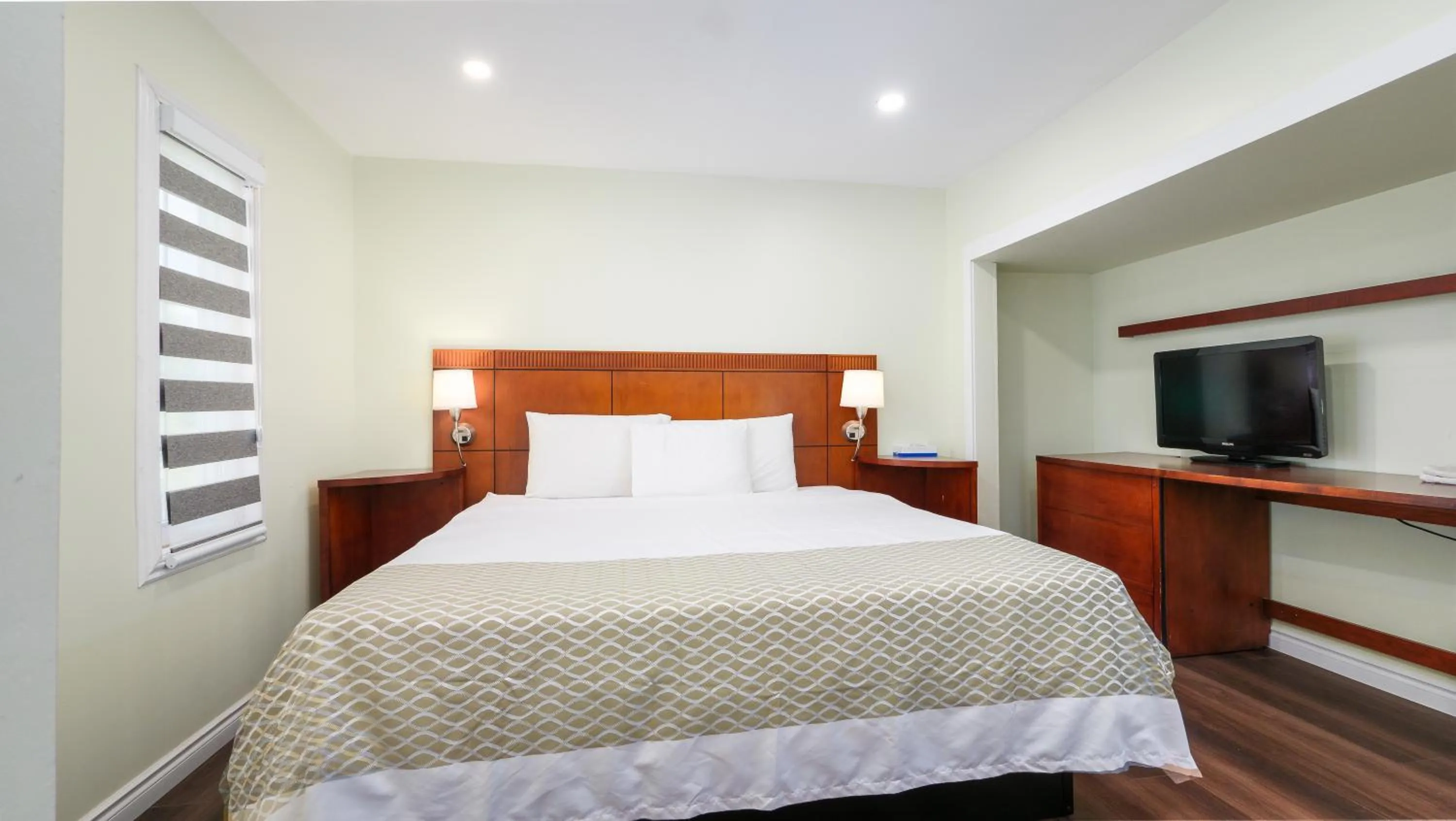 Bedroom in Coach House Inn