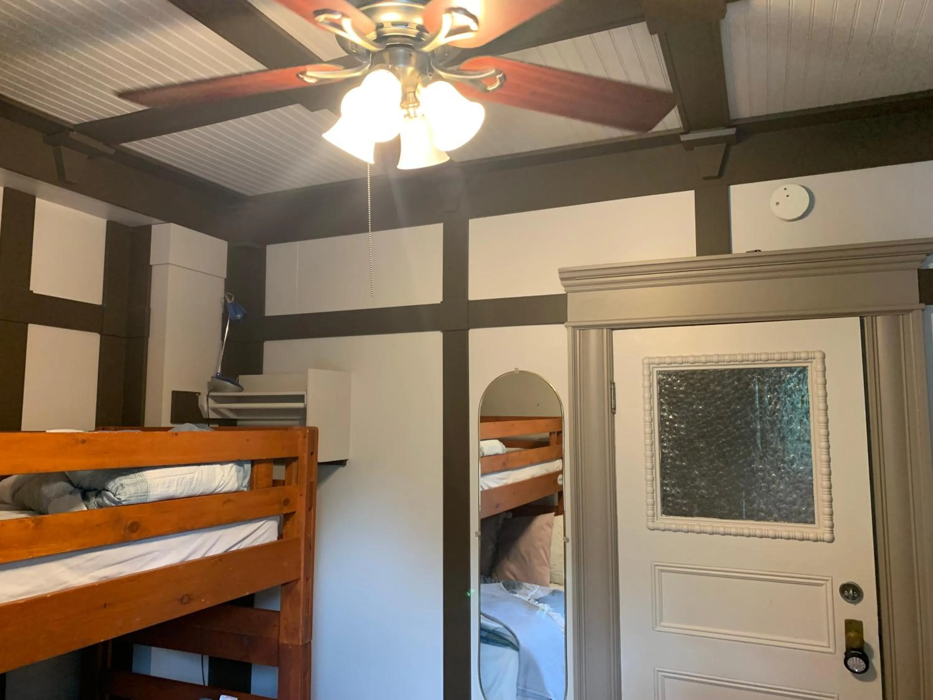 Marmora and Lake Inn and Victorian Diner