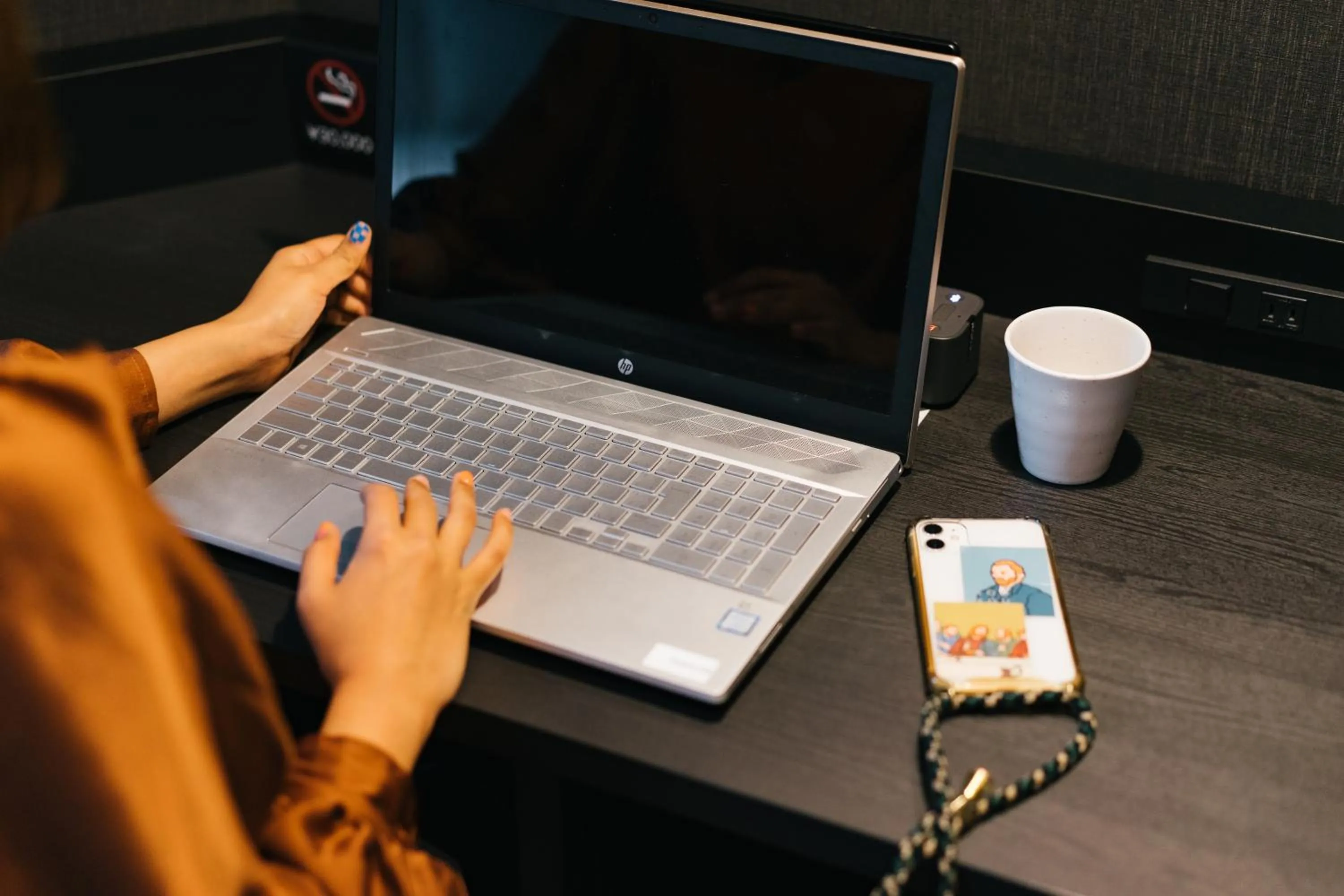 Photo of the whole room in mizuka Business Canal City Hakatamae