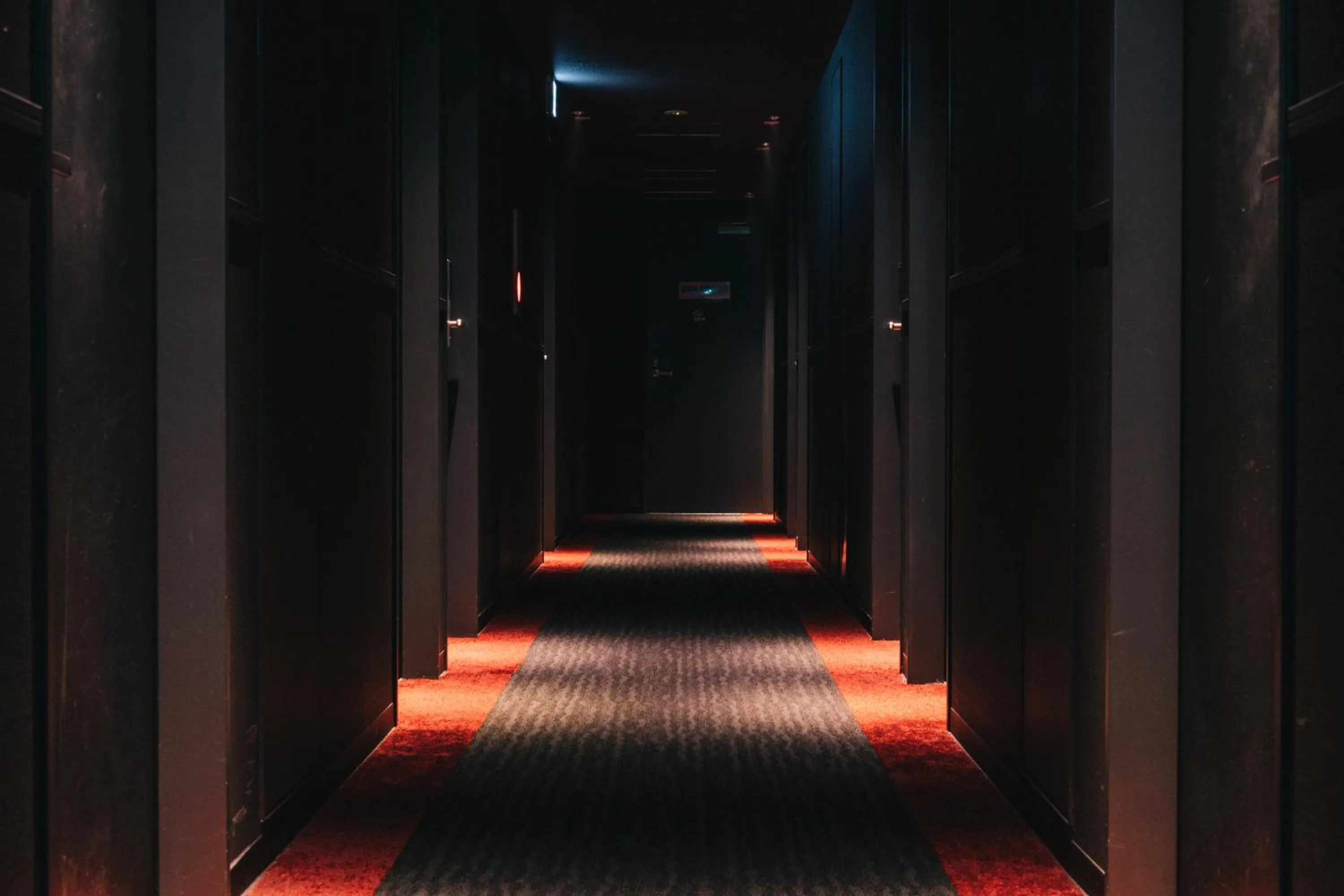 Area and facilities in mizuka Business Canal City Hakatamae