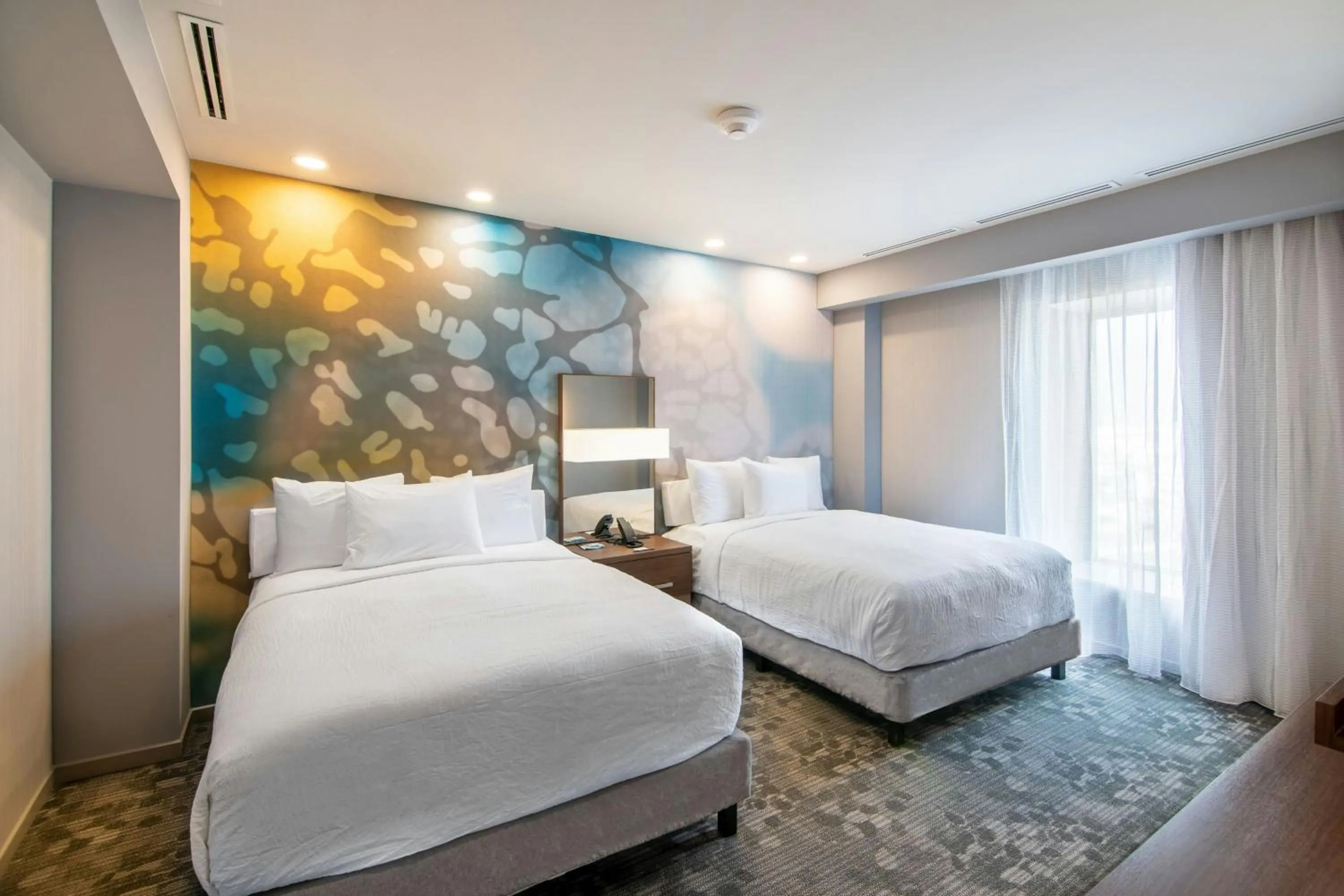 Photo of the whole room, Bed in Courtyard by Marriott Mexicali