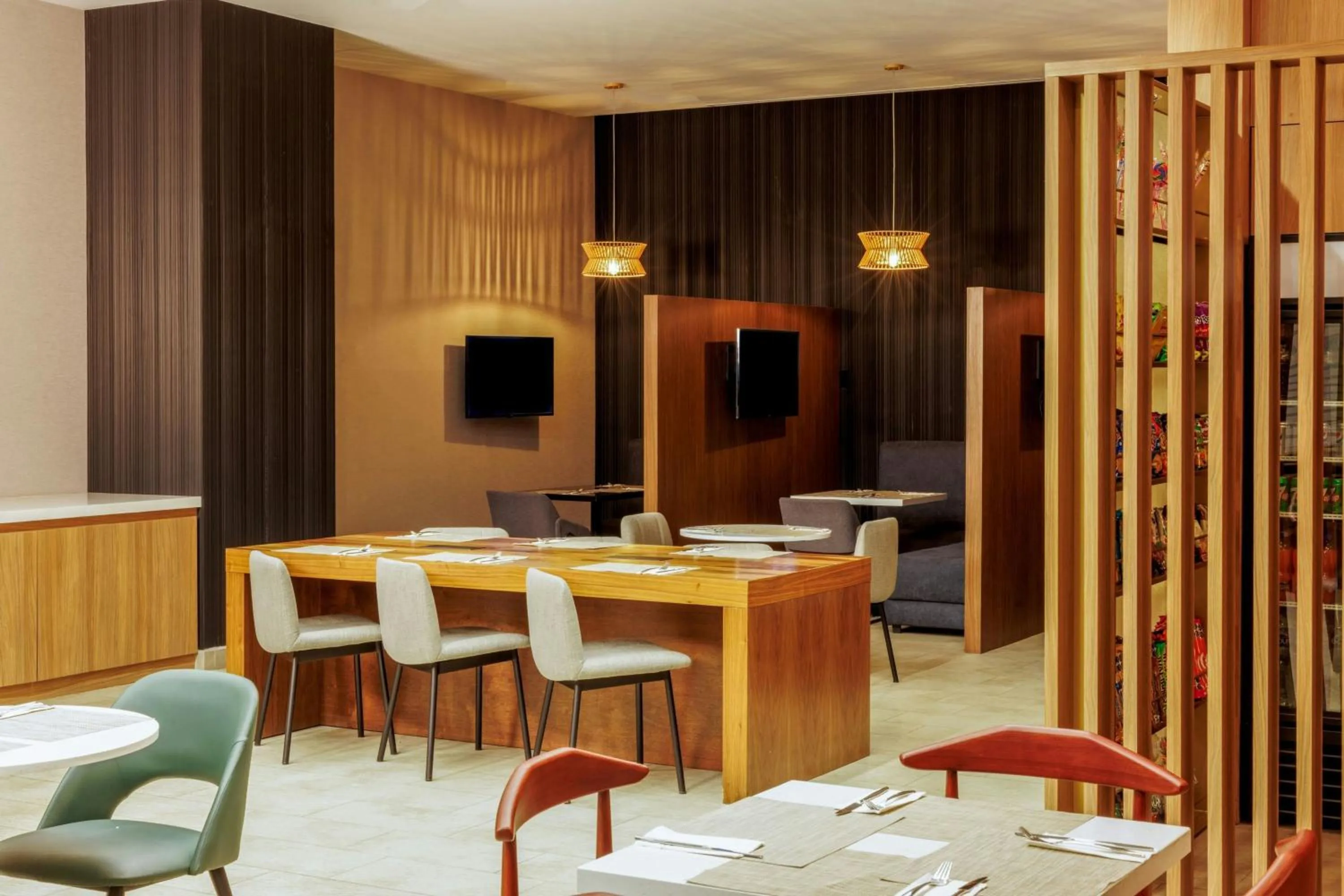 Lounge or bar in Courtyard by Marriott Mexicali