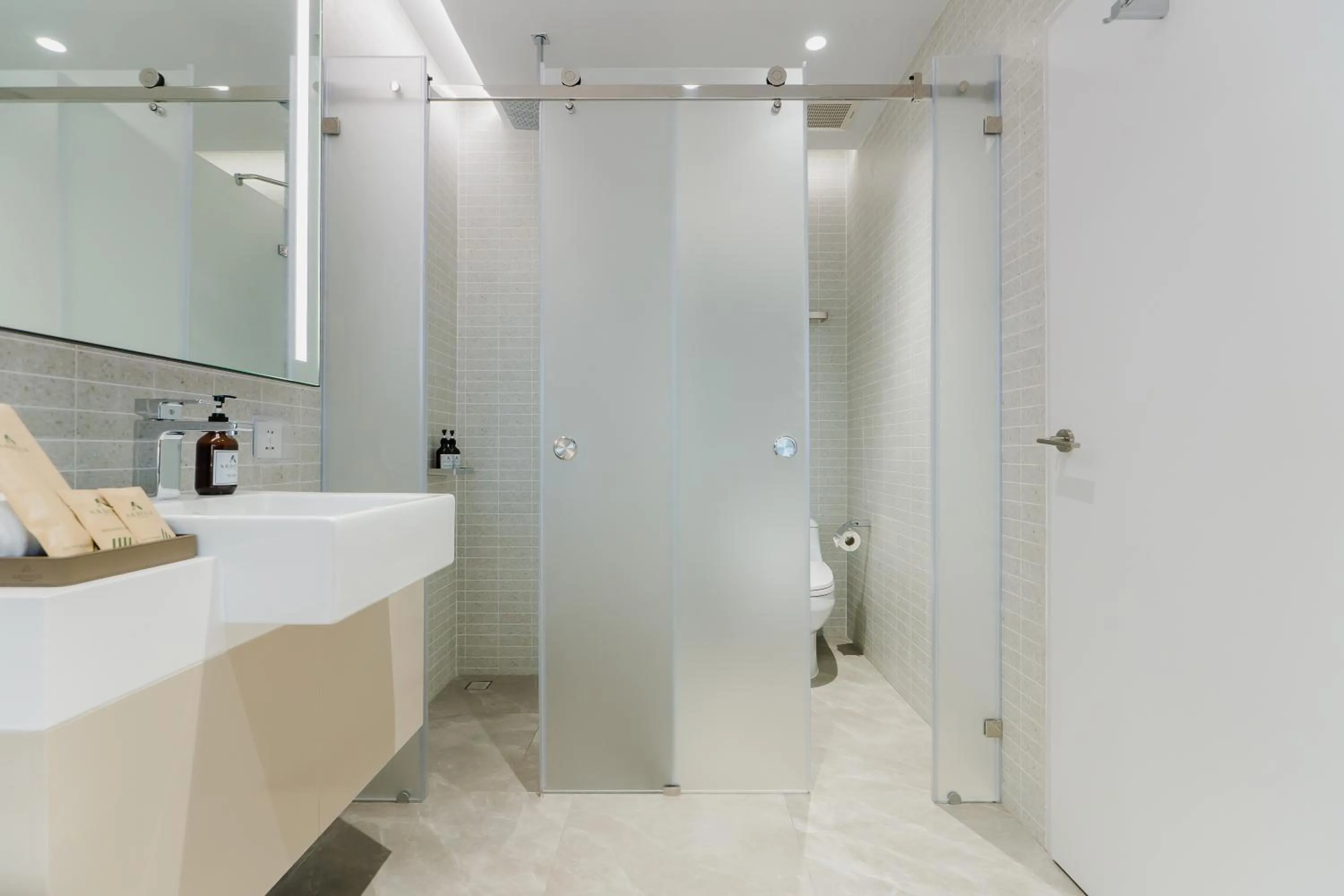 Shower in Arbour Hotel and Residence
