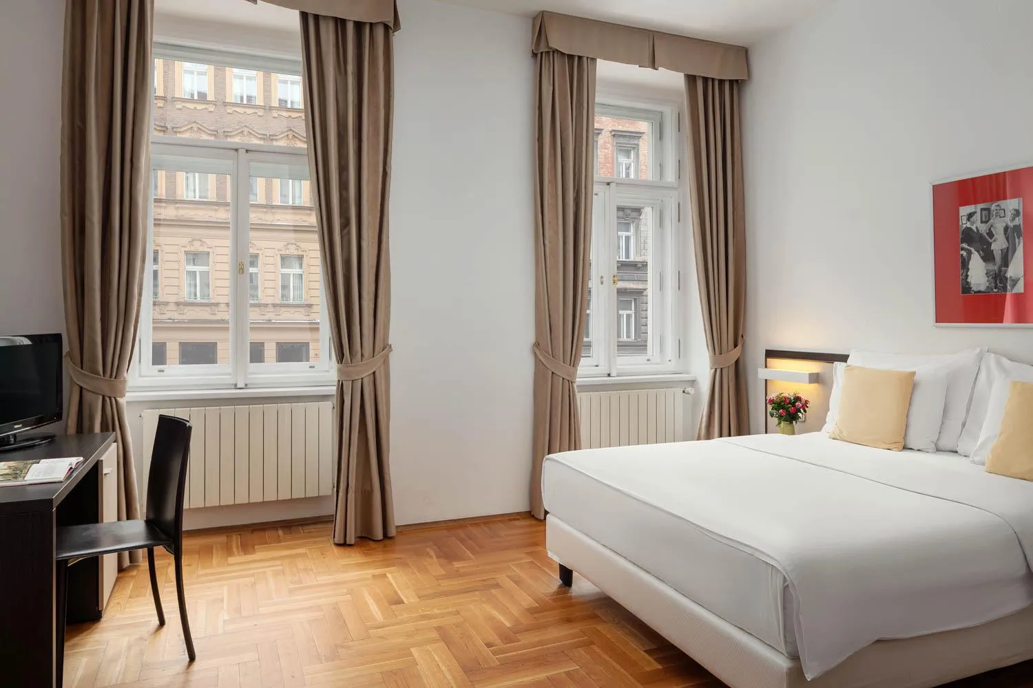 Bedroom, Bed in Hotel Praga 1